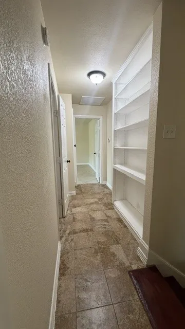 Single Family Residence For Rent in Collin County , 13980 Red Wood Circle S, Frisco, Texas 75071, 4 Bedroom, 2 Bathroom, 2 Garage spaces, 2,306 Sqft, built in 1982, mls#21347561, Real Estate Agent in Frisco, Homes For Rent in Collin county, Homes For Rent in Frisco, Realtor in Frisco Texas, Real Estate Brokerage Independent Realty Texas, Luminita Cordes Realtor