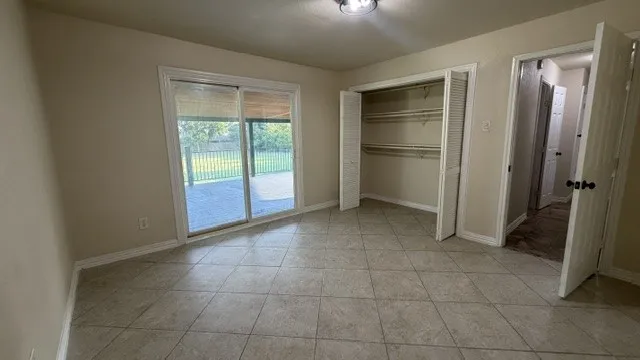 Single Family Residence For Rent in Collin County , 13980 Red Wood Circle S, Frisco, Texas 75071, 4 Bedroom, 2 Bathroom, 2 Garage spaces, 2,306 Sqft, built in 1982, mls#21347561, Real Estate Agent in Frisco, Homes For Rent in Collin county, Homes For Rent in Frisco, Realtor in Frisco Texas, Real Estate Brokerage Independent Realty Texas, Luminita Cordes Realtor
