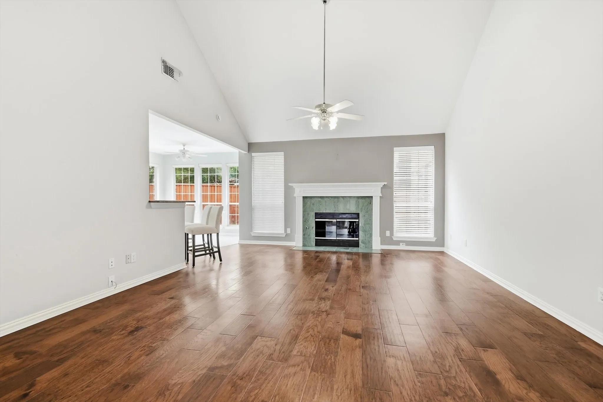 Single Family Residence For Sale in Collin County , 4001 Mayflower Lane, Plano, Texas 75024, 6 Bedroom, 5 Bathroom, 3 Garage spaces, 4,522 Sqft, built in 1992, mls#21347583, Real Estate Agent in Plano, Homes For Sale in Collin county, Homes For Sale in Plano, Realtor in Plano Texas, Real Estate Brokerage Independent Realty Texas, Luminita Cordes Realtor