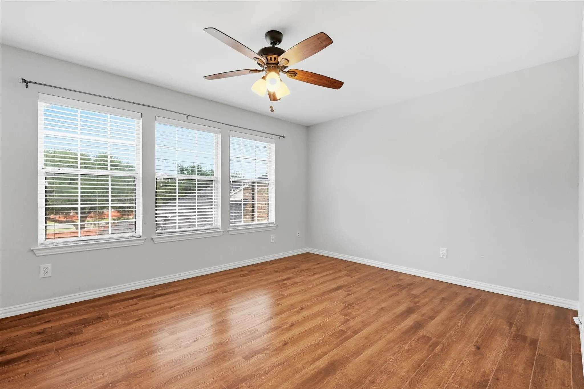 Single Family Residence For Sale in Collin County , 4001 Mayflower Lane, Plano, Texas 75024, 6 Bedroom, 5 Bathroom, 3 Garage spaces, 4,522 Sqft, built in 1992, mls#21347583, Real Estate Agent in Plano, Homes For Sale in Collin county, Homes For Sale in Plano, Realtor in Plano Texas, Real Estate Brokerage Independent Realty Texas, Luminita Cordes Realtor