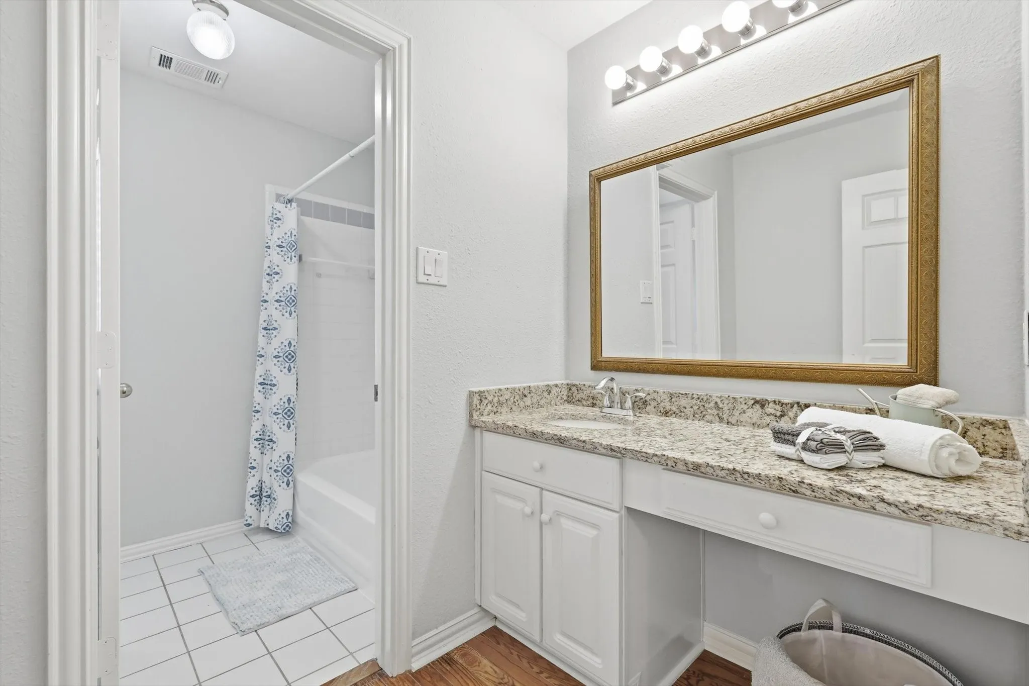 Single Family Residence For Sale in Collin County , 4001 Mayflower Lane, Plano, Texas 75024, 6 Bedroom, 5 Bathroom, 3 Garage spaces, 4,522 Sqft, built in 1992, mls#21347583, Real Estate Agent in Plano, Homes For Sale in Collin county, Homes For Sale in Plano, Realtor in Plano Texas, Real Estate Brokerage Independent Realty Texas, Luminita Cordes Realtor