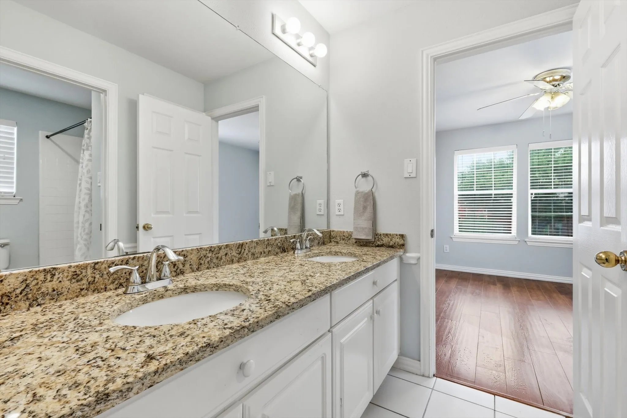 Single Family Residence For Sale in Collin County , 4001 Mayflower Lane, Plano, Texas 75024, 6 Bedroom, 5 Bathroom, 3 Garage spaces, 4,522 Sqft, built in 1992, mls#21347583, Real Estate Agent in Plano, Homes For Sale in Collin county, Homes For Sale in Plano, Realtor in Plano Texas, Real Estate Brokerage Independent Realty Texas, Luminita Cordes Realtor