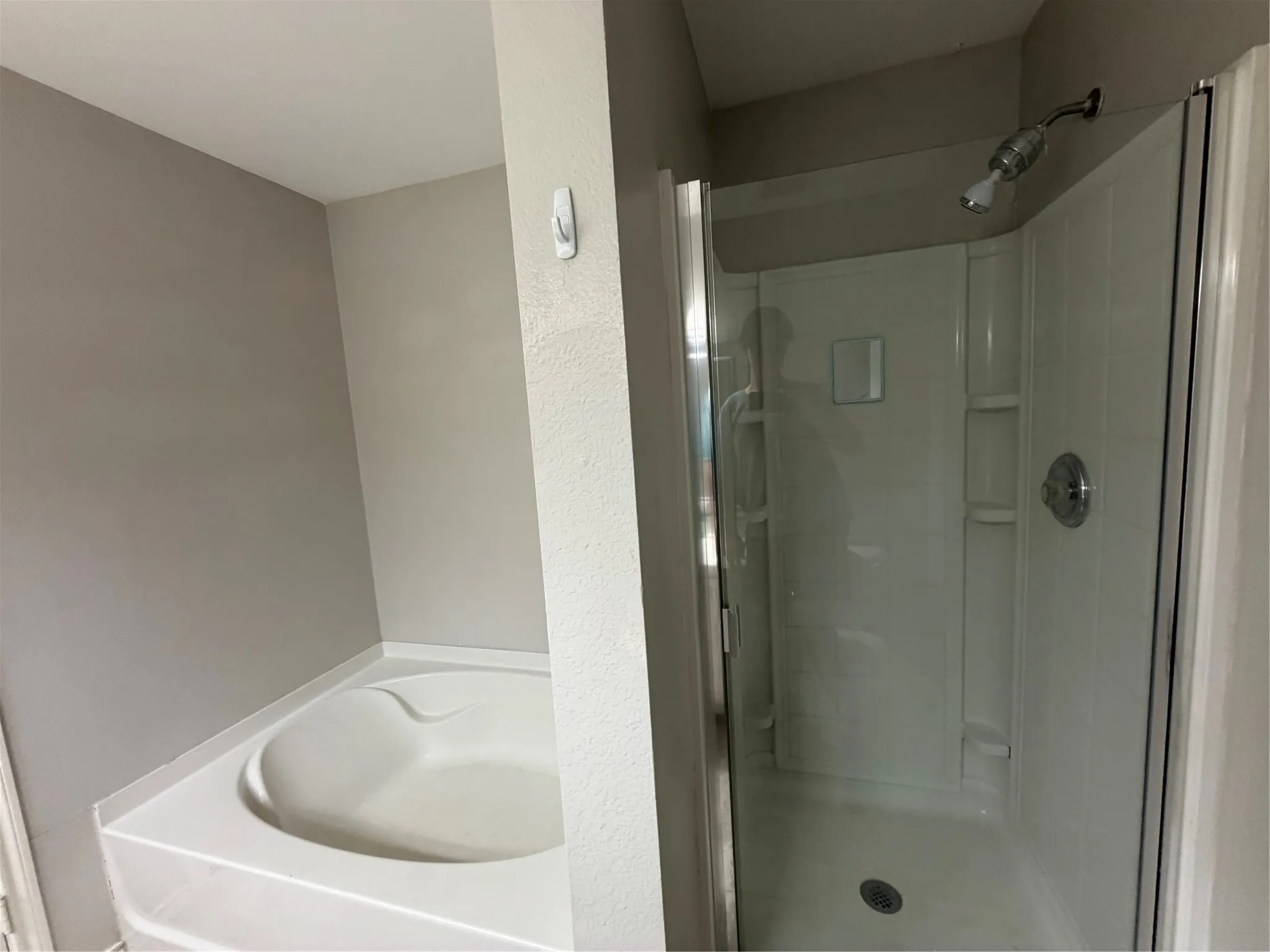 Single Family Residence For Rent in Collin County , 12842 Cowper Drive, Frisco, Texas 75035, 3 Bedroom, 2 Bathroom, 2 Garage spaces, 1,883 Sqft, built in 2004, mls#21335795, Real Estate Agent in Frisco, Homes For Rent in Collin county, Homes For Rent in Frisco, Realtor in Frisco Texas, Real Estate Brokerage Independent Realty Texas, Luminita Cordes Realtor