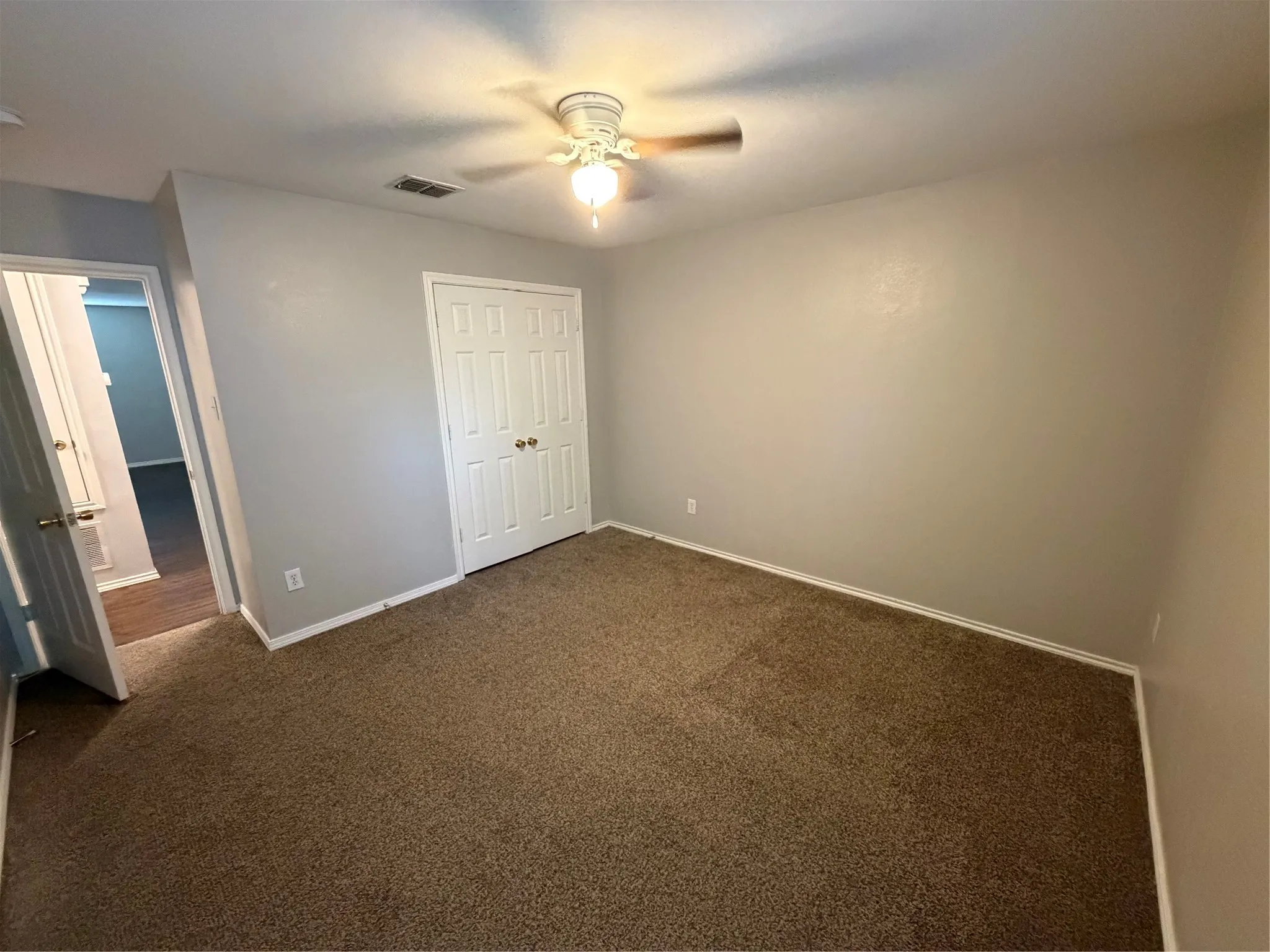 Single Family Residence For Rent in Collin County , 12842 Cowper Drive, Frisco, Texas 75035, 3 Bedroom, 2 Bathroom, 2 Garage spaces, 1,883 Sqft, built in 2004, mls#21335795, Real Estate Agent in Frisco, Homes For Rent in Collin county, Homes For Rent in Frisco, Realtor in Frisco Texas, Real Estate Brokerage Independent Realty Texas, Luminita Cordes Realtor