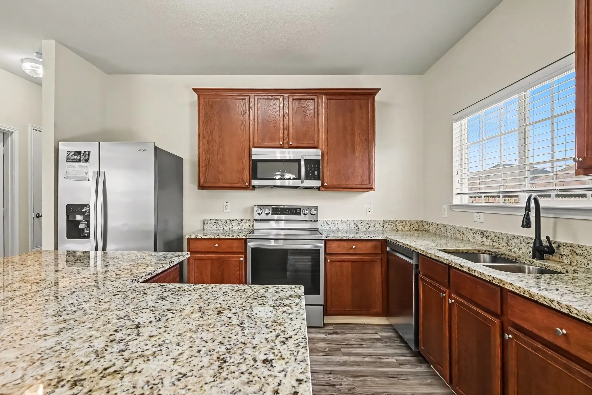 Single Family Residence For Sale in Tarrant County , 6321 Ferncreek Lane, Fort Worth, Texas 76179, 3 Bedroom, 2 Bathroom, 2 Garage spaces, 1,590 Sqft, built in 2010, mls#21345793, Real Estate Agent in Fort Worth, Homes For Sale in Tarrant county, Homes For Sale in Fort Worth, Realtor in Fort Worth Texas, Real Estate Brokerage Independent Realty Texas, Luminita Cordes Realtor