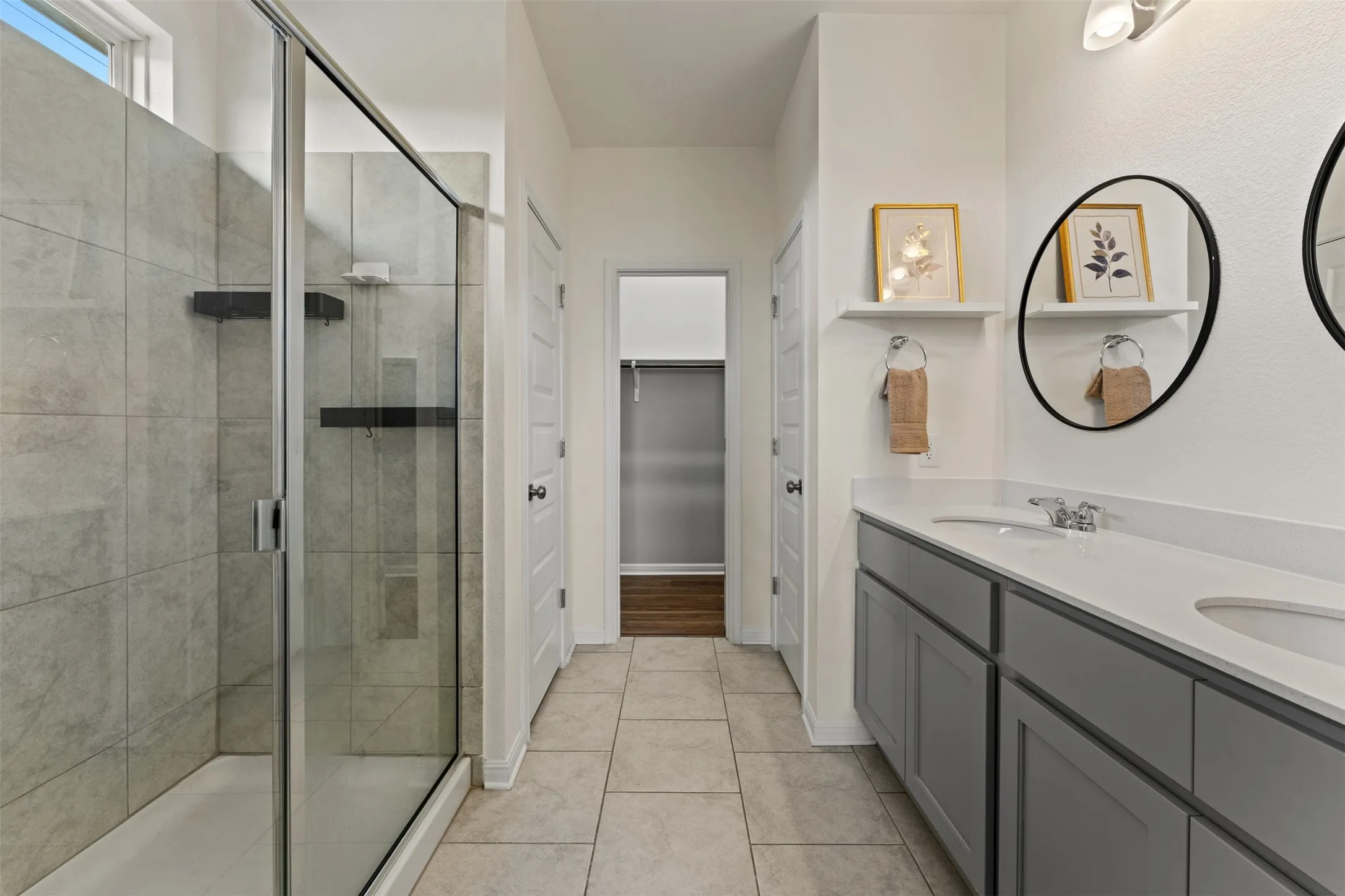 Single Family Residence For Sale in Williamson County , 105 Kellys Heroes Way, Jarrell, Texas 76537, 3 Bedroom, 2 Bathroom, 2 Garage spaces, 1,545 Sqft, built in 2022, mls#21346160, Real Estate Agent in Jarrell, Homes For Sale in Williamson county, Homes For Sale in Jarrell, Realtor in Jarrell Texas, Real Estate Brokerage Independent Realty Texas, Luminita Cordes Realtor