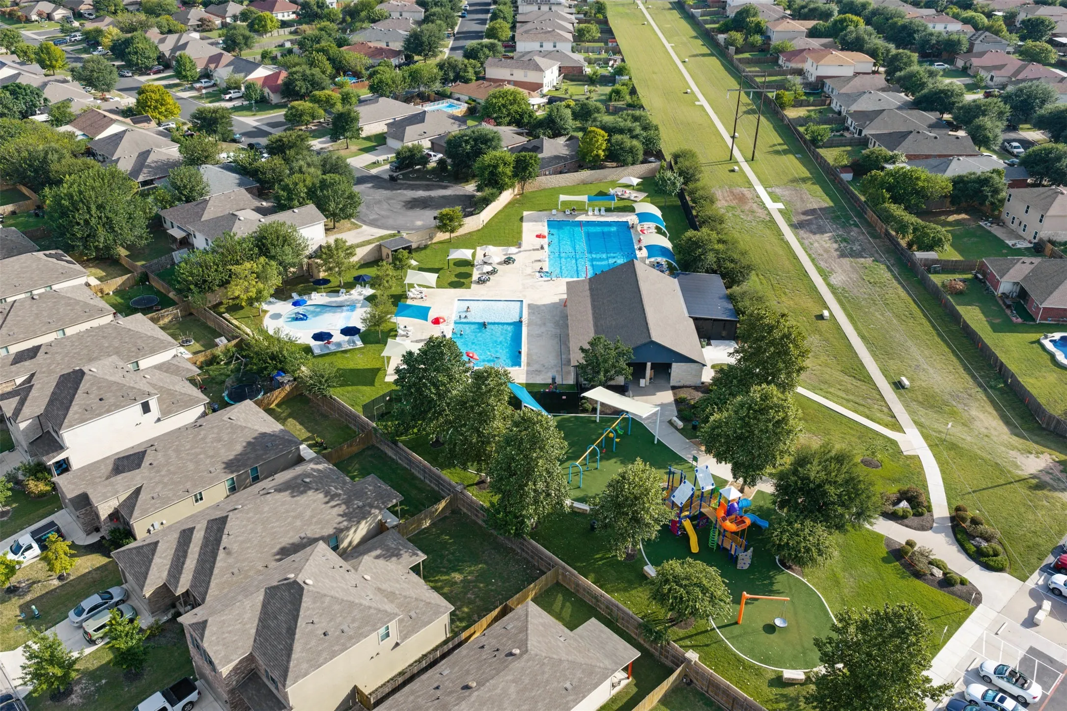 Single Family Residence For Sale in Williamson County , 105 Kellys Heroes Way, Jarrell, Texas 76537, 3 Bedroom, 2 Bathroom, 2 Garage spaces, 1,545 Sqft, built in 2022, mls#21346160, Real Estate Agent in Jarrell, Homes For Sale in Williamson county, Homes For Sale in Jarrell, Realtor in Jarrell Texas, Real Estate Brokerage Independent Realty Texas, Luminita Cordes Realtor