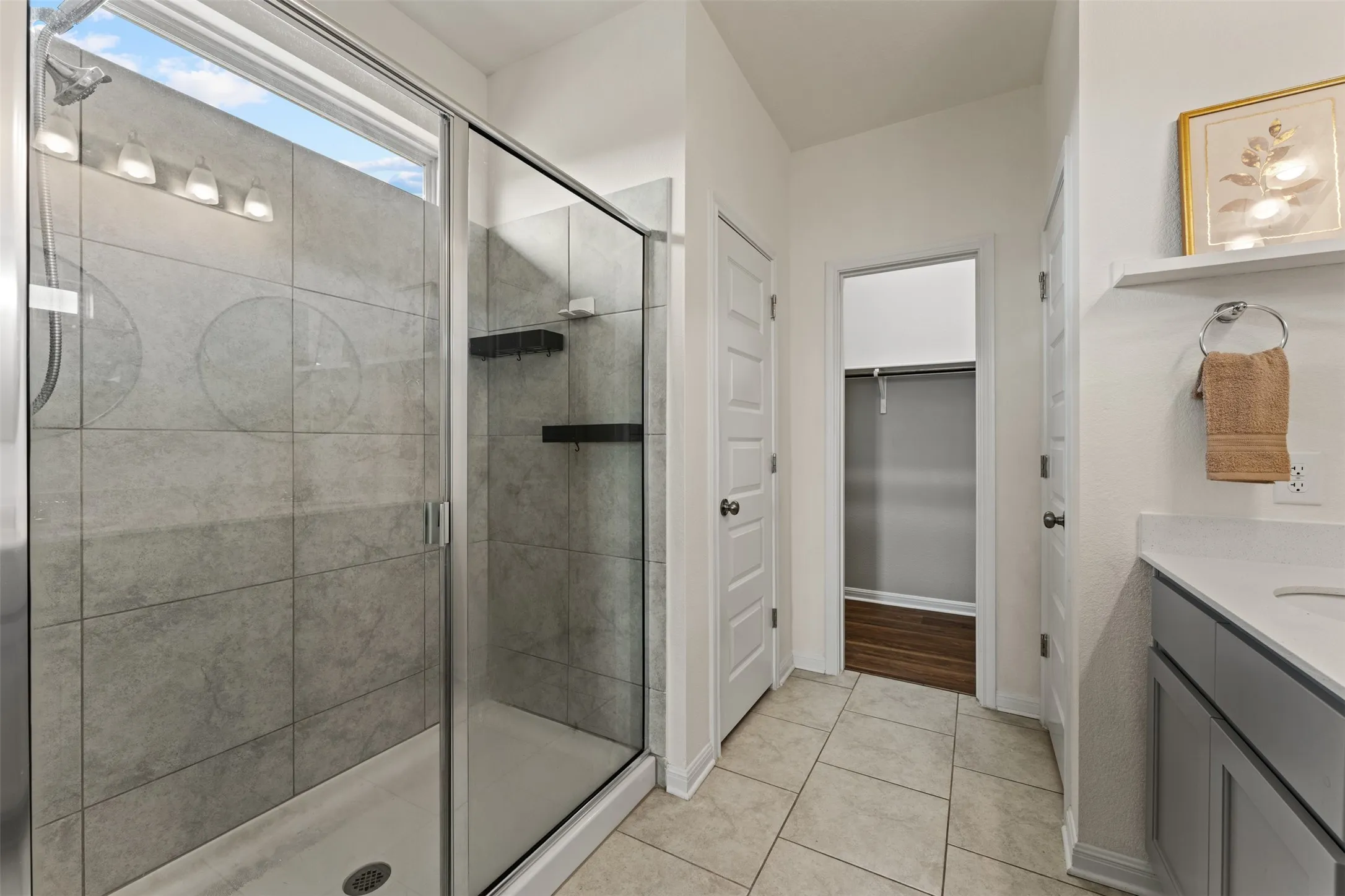 Single Family Residence For Sale in Williamson County , 105 Kellys Heroes Way, Jarrell, Texas 76537, 3 Bedroom, 2 Bathroom, 2 Garage spaces, 1,545 Sqft, built in 2022, mls#21346160, Real Estate Agent in Jarrell, Homes For Sale in Williamson county, Homes For Sale in Jarrell, Realtor in Jarrell Texas, Real Estate Brokerage Independent Realty Texas, Luminita Cordes Realtor