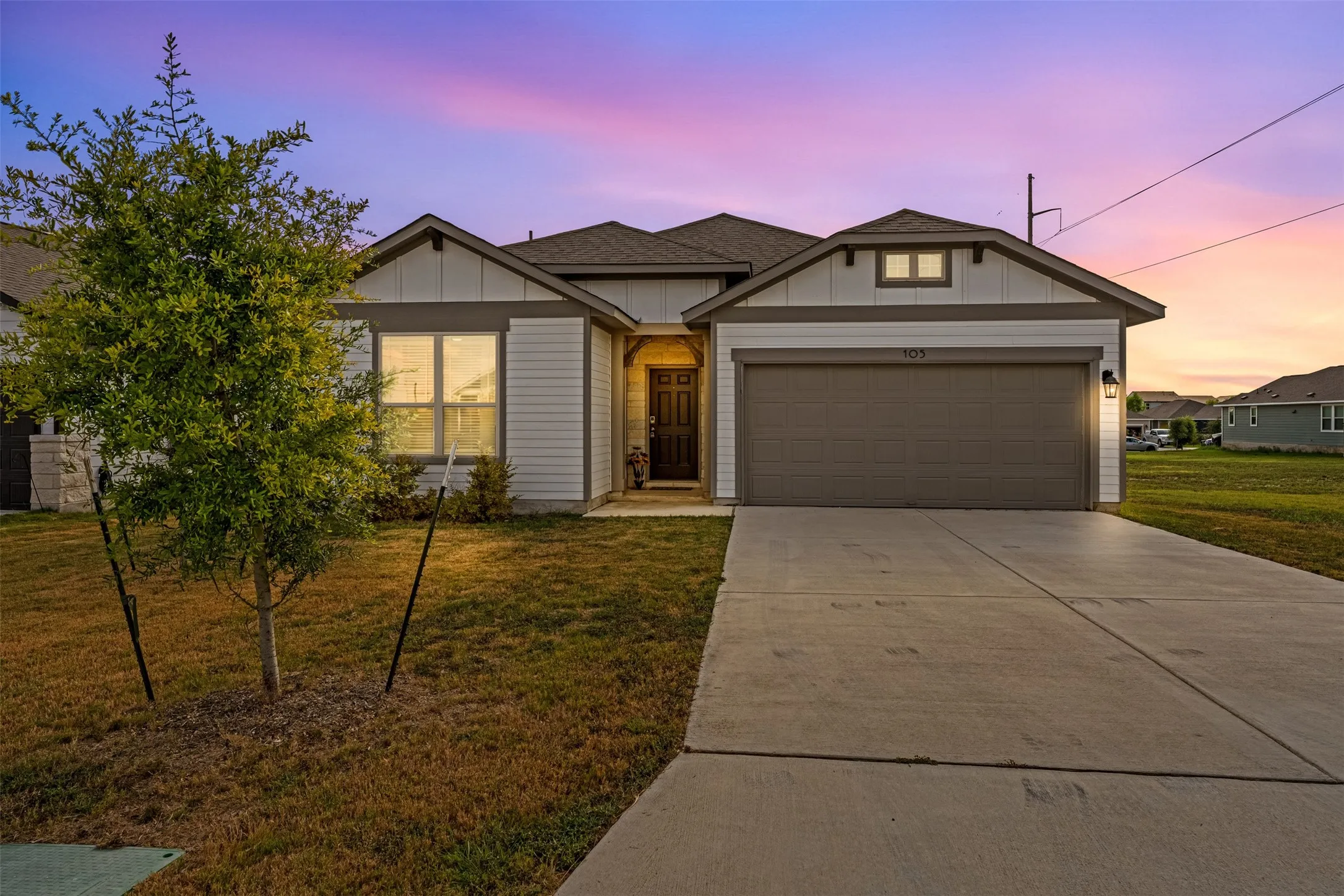 Single Family Residence For Sale in Williamson County , 105 Kellys Heroes Way, Jarrell, Texas 76537, 3 Bedroom, 2 Bathroom, 2 Garage spaces, 1,545 Sqft, built in 2022, mls#21346160, Real Estate Agent in Jarrell, Homes For Sale in Williamson county, Homes For Sale in Jarrell, Realtor in Jarrell Texas, Real Estate Brokerage Independent Realty Texas, Luminita Cordes Realtor