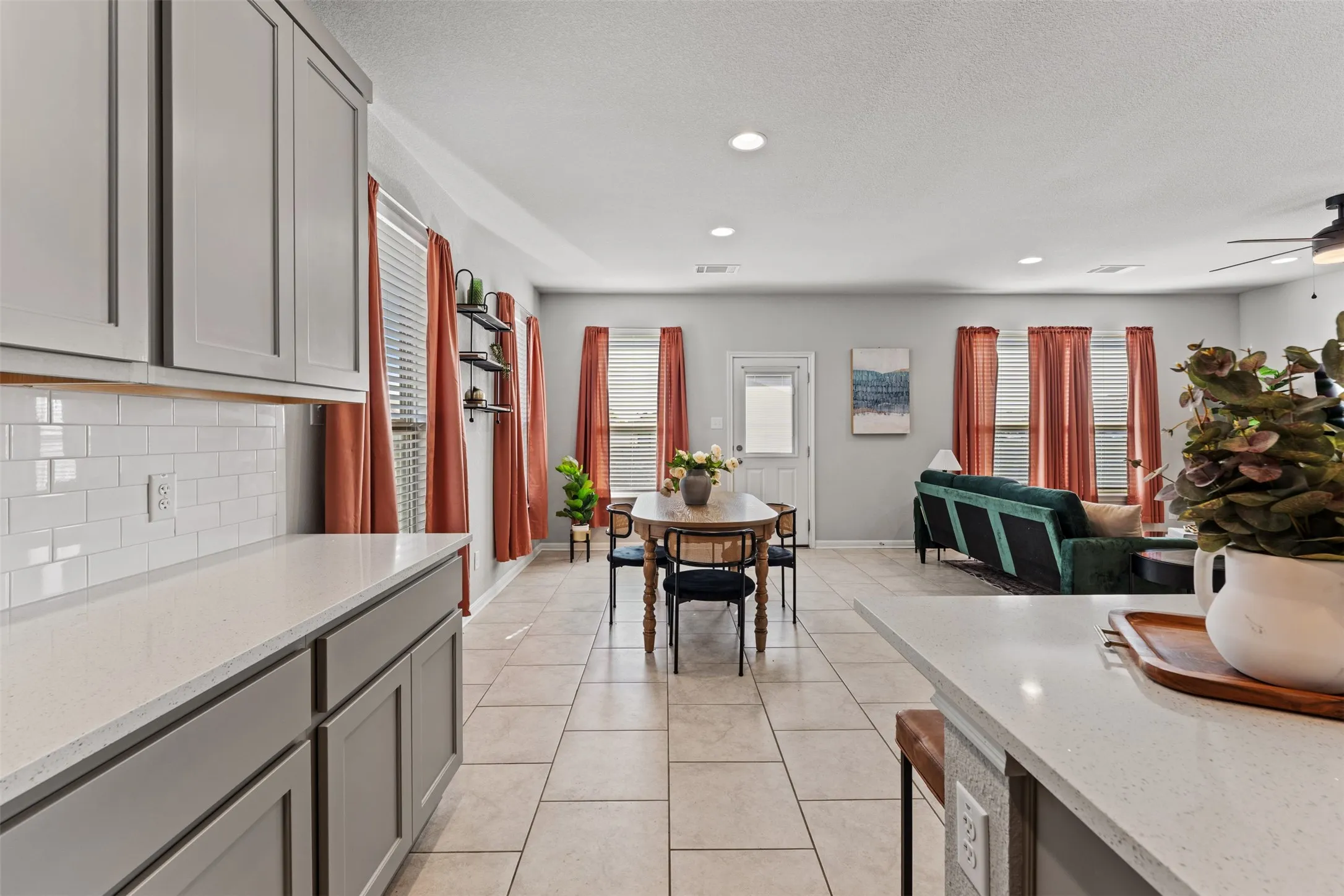 Single Family Residence For Sale in Williamson County , 105 Kellys Heroes Way, Jarrell, Texas 76537, 3 Bedroom, 2 Bathroom, 2 Garage spaces, 1,545 Sqft, built in 2022, mls#21346160, Real Estate Agent in Jarrell, Homes For Sale in Williamson county, Homes For Sale in Jarrell, Realtor in Jarrell Texas, Real Estate Brokerage Independent Realty Texas, Luminita Cordes Realtor
