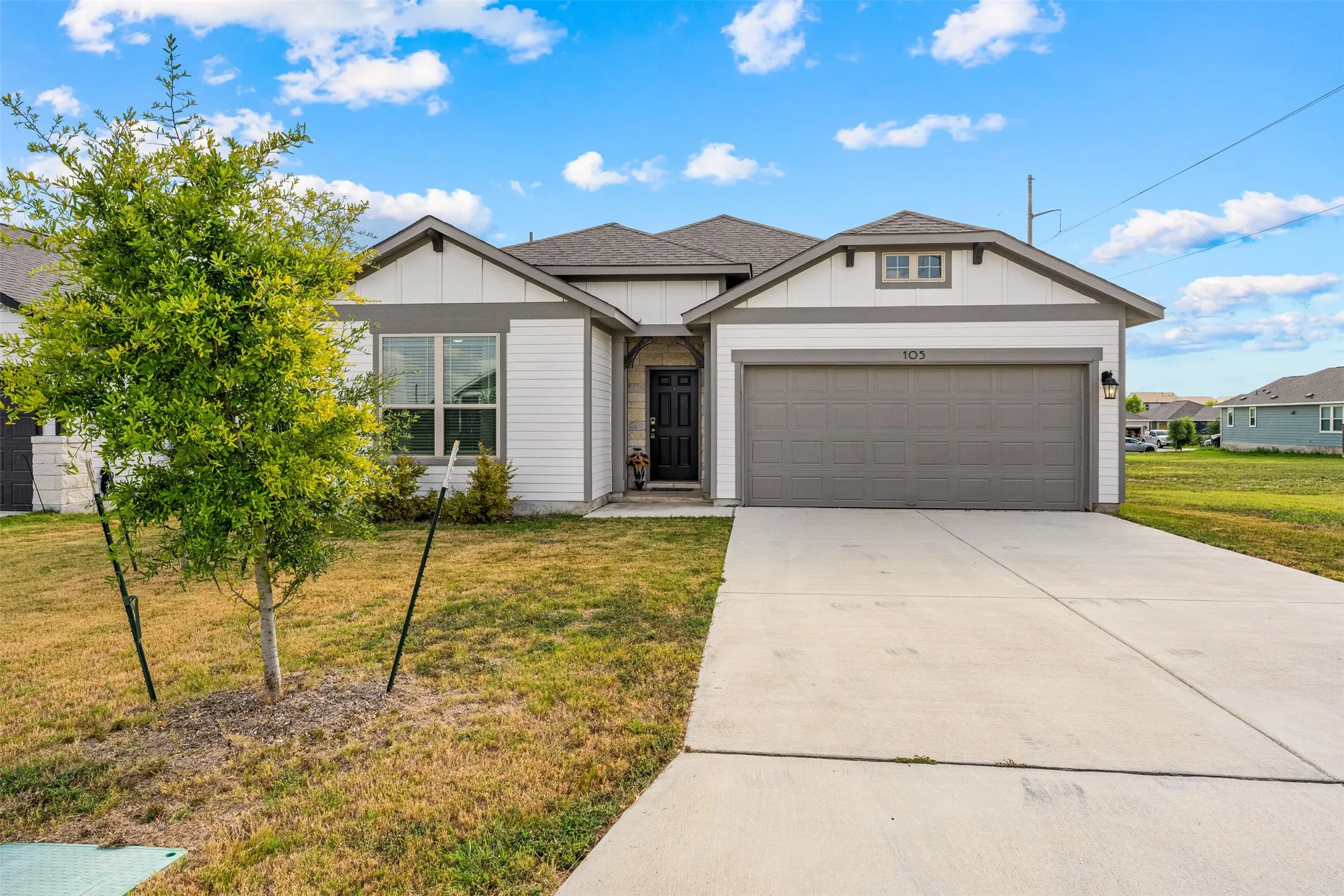 Single Family Residence For Sale in Williamson County , 105 Kellys Heroes Way, Jarrell, Texas 76537, 3 Bedroom, 2 Bathroom, 2 Garage spaces, 1,545 Sqft, built in 2022, mls#21346160, Real Estate Agent in Jarrell, Homes For Sale in Williamson county, Homes For Sale in Jarrell, Realtor in Jarrell Texas, Real Estate Brokerage Independent Realty Texas, Luminita Cordes Realtor