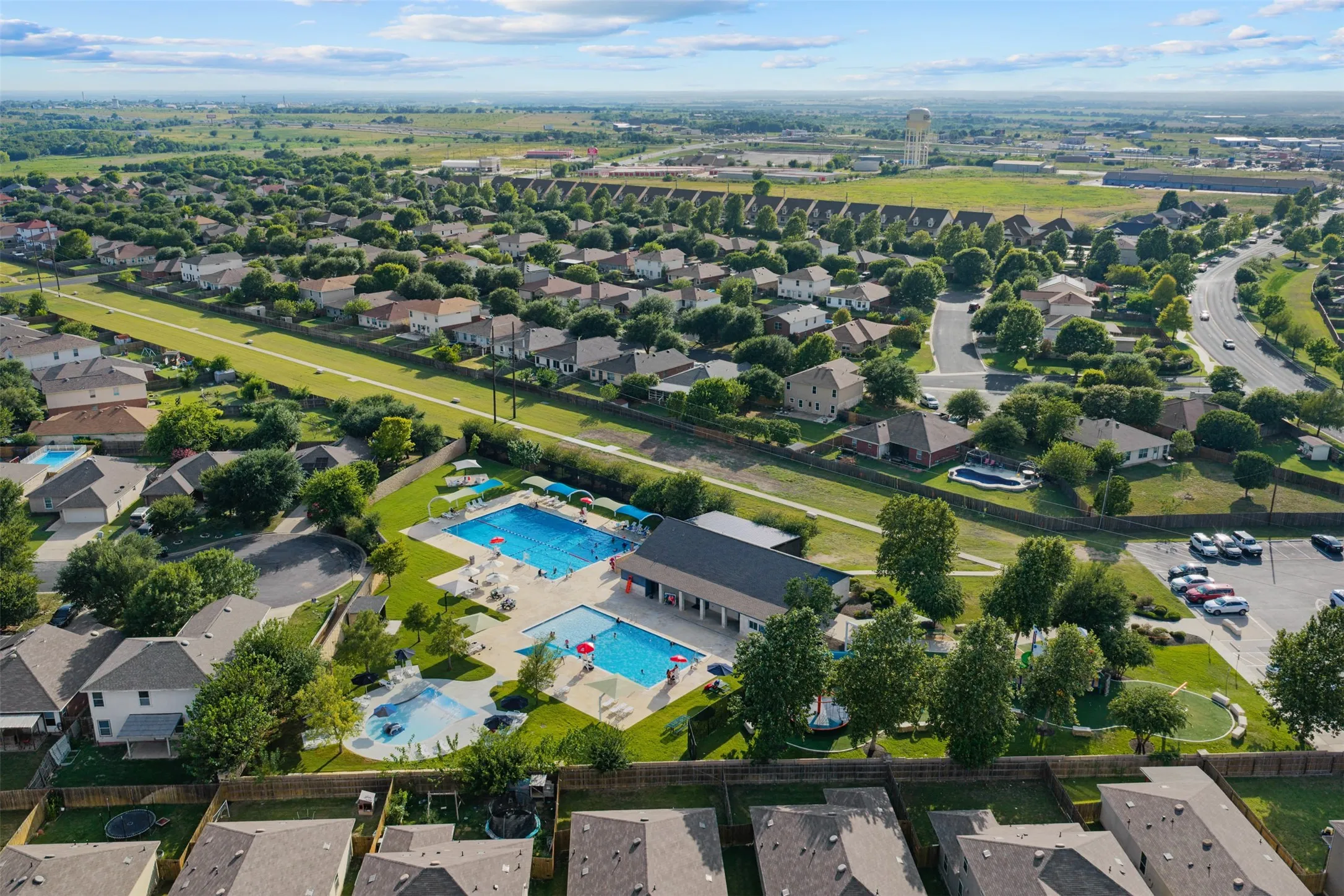 Single Family Residence For Sale in Williamson County , 105 Kellys Heroes Way, Jarrell, Texas 76537, 3 Bedroom, 2 Bathroom, 2 Garage spaces, 1,545 Sqft, built in 2022, mls#21346160, Real Estate Agent in Jarrell, Homes For Sale in Williamson county, Homes For Sale in Jarrell, Realtor in Jarrell Texas, Real Estate Brokerage Independent Realty Texas, Luminita Cordes Realtor