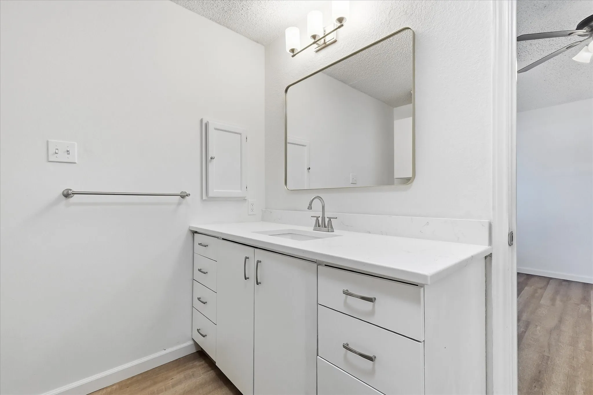 Duplex For Rent in Dallas County , 559 Lee Drive, Coppell, Texas 75019, 3 Bedroom, 2 Bathroom, 1 Garage spaces, 1,190 Sqft, built in 1985, mls#21346830, Real Estate Agent in Coppell, Homes For Rent in Dallas county, Homes For Rent in Coppell, Realtor in Coppell Texas, Real Estate Brokerage Independent Realty Texas, Luminita Cordes Realtor