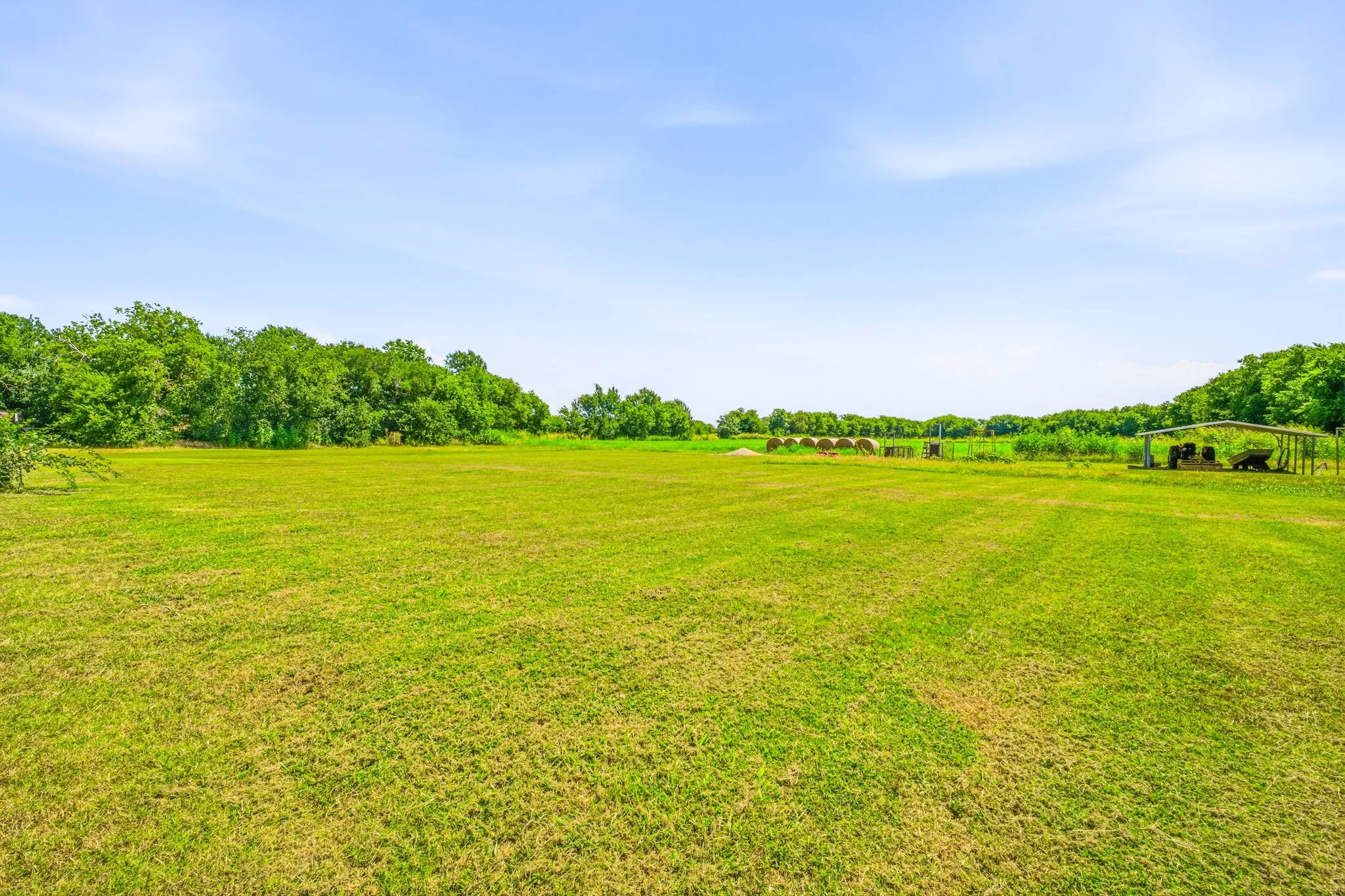 Single Family Residence For Sale in Palo Pinto County , 1642 Salesville Road, Mineral Wells, Texas 76067, 4 Bedroom, 2 Bathroom, Garage spaces, 1,909 Sqft, built in 1977, mls#21345742, Real Estate Agent in Mineral Wells, Homes For Sale in Palo Pinto county, Homes For Sale in Mineral Wells, Realtor in Mineral Wells Texas, Real Estate Brokerage Independent Realty Texas, Luminita Cordes Realtor