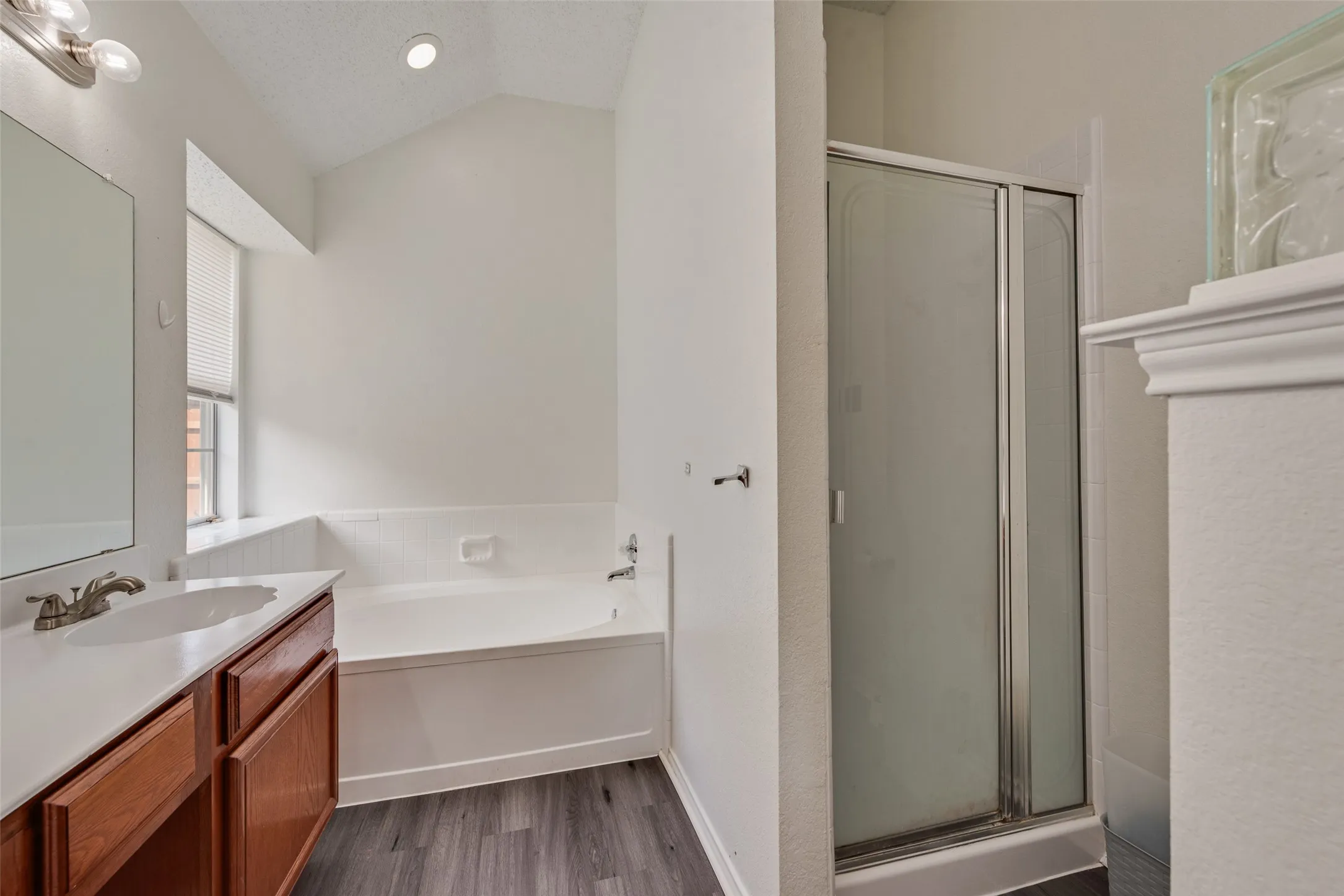 Separate Tub and Shower in Master Bath!