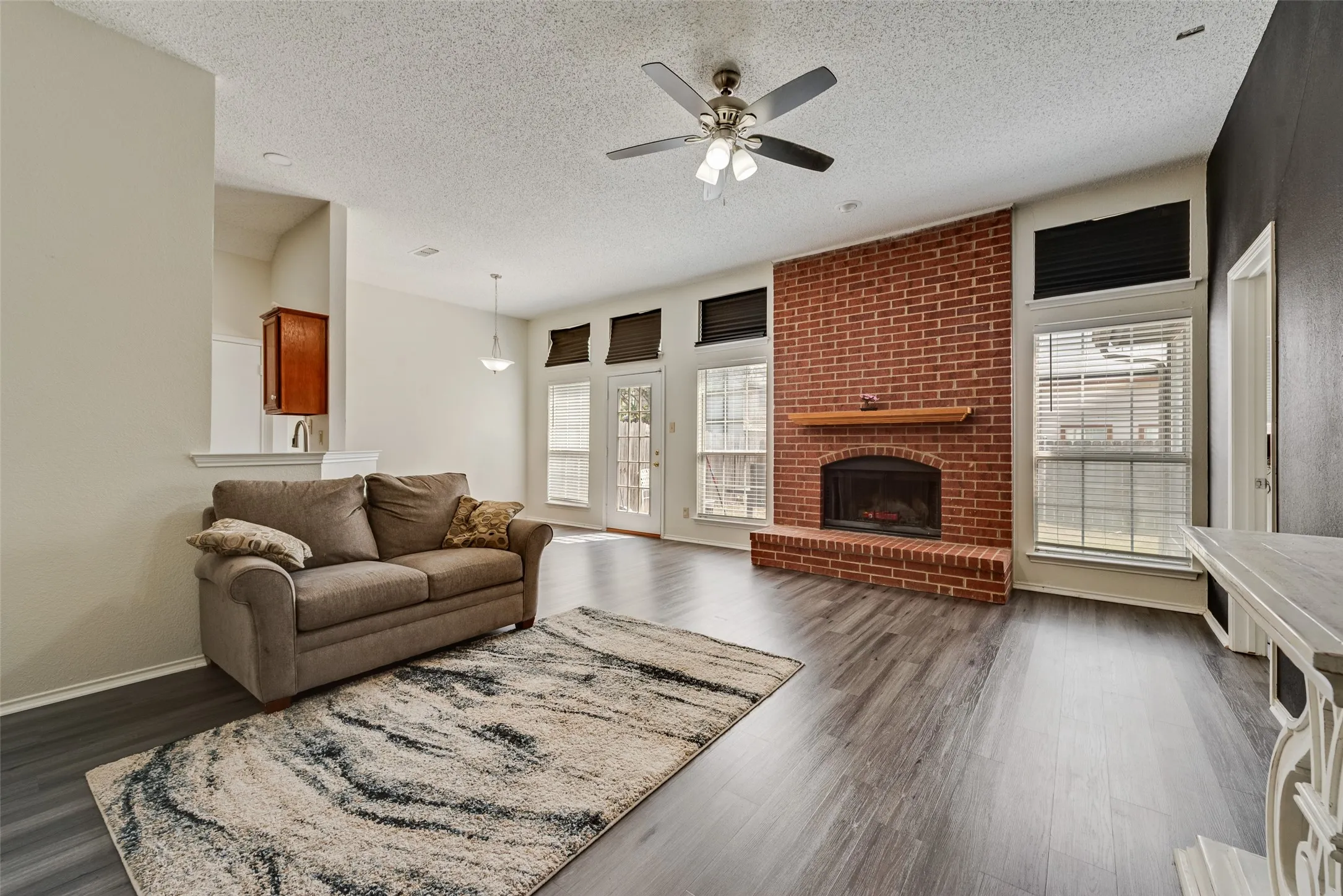 Beautiful Fireplace!
