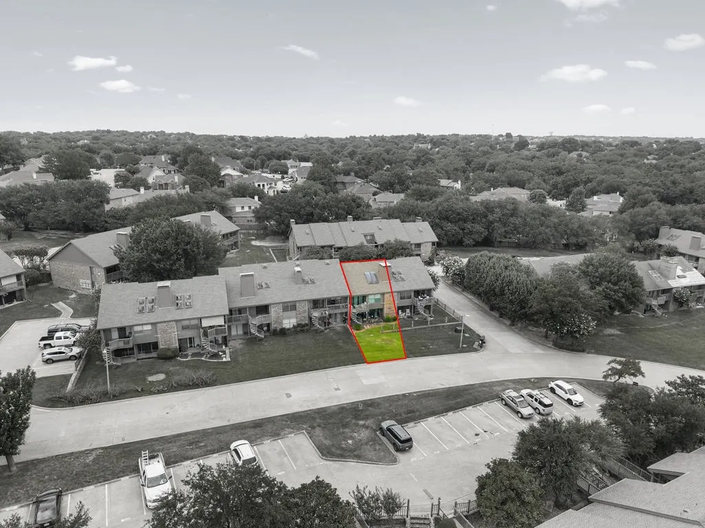 Condominium For Sale in Rockwall County , 1110 Signal Ridge Place, Rockwall, Texas 75032, 2 Bedrooms, 2 Bathrooms, Garage spaces, 1,148 Sqft, built in 1985, Price $240,000, mls#21344759, Real Estate Agent in Rockwall, Homes For Sale in Rockwall county, Homes For Sale in Rockwall, Realtor in Rockwall Texas, Real Estate Brokerage Independent Realty Texas, Luminita Cordes Realtor
