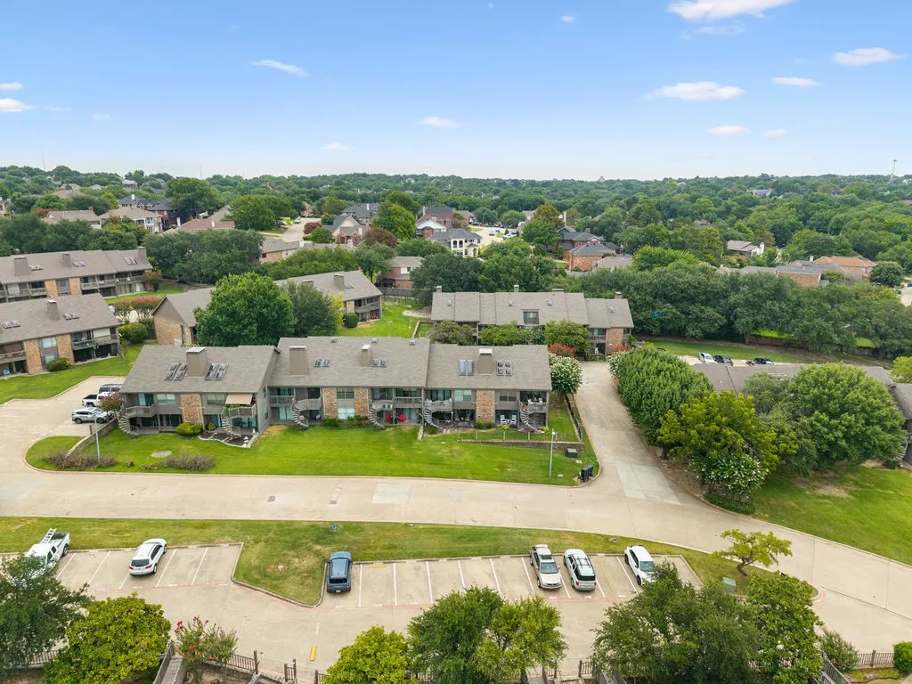 Condominium For Sale in Rockwall County , 1110 Signal Ridge Place, Rockwall, Texas 75032, 2 Bedrooms, 2 Bathrooms, Garage spaces, 1,148 Sqft, built in 1985, Price $240,000, mls#21344759, Real Estate Agent in Rockwall, Homes For Sale in Rockwall county, Homes For Sale in Rockwall, Realtor in Rockwall Texas, Real Estate Brokerage Independent Realty Texas, Luminita Cordes Realtor