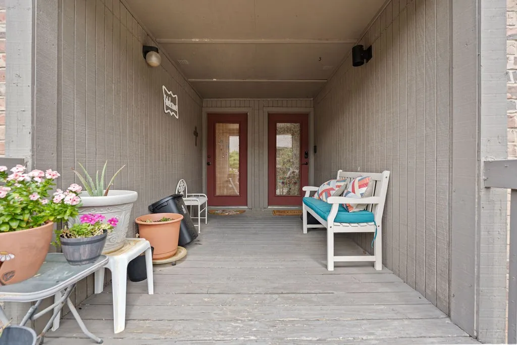 Condominium For Sale in Rockwall County , 1110 Signal Ridge Place, Rockwall, Texas 75032, 2 Bedrooms, 2 Bathrooms, Garage spaces, 1,148 Sqft, built in 1985, Price $240,000, mls#21344759, Real Estate Agent in Rockwall, Homes For Sale in Rockwall county, Homes For Sale in Rockwall, Realtor in Rockwall Texas, Real Estate Brokerage Independent Realty Texas, Luminita Cordes Realtor