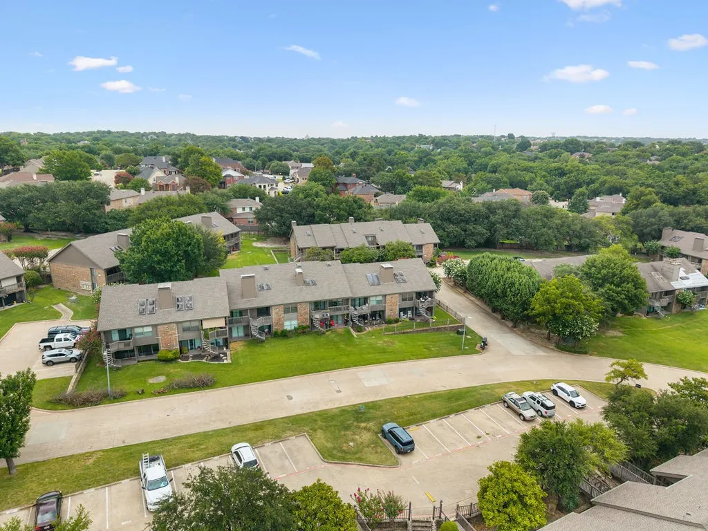 Condominium For Sale in Rockwall County , 1110 Signal Ridge Place, Rockwall, Texas 75032, 2 Bedrooms, 2 Bathrooms, Garage spaces, 1,148 Sqft, built in 1985, Price $240,000, mls#21344759, Real Estate Agent in Rockwall, Homes For Sale in Rockwall county, Homes For Sale in Rockwall, Realtor in Rockwall Texas, Real Estate Brokerage Independent Realty Texas, Luminita Cordes Realtor