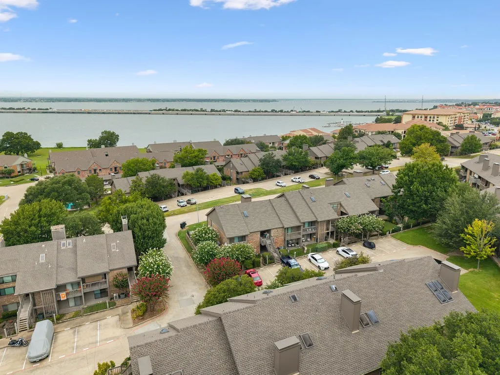 Condominium For Sale in Rockwall County , 1110 Signal Ridge Place, Rockwall, Texas 75032, 2 Bedrooms, 2 Bathrooms, Garage spaces, 1,148 Sqft, built in 1985, Price $240,000, mls#21344759, Real Estate Agent in Rockwall, Homes For Sale in Rockwall county, Homes For Sale in Rockwall, Realtor in Rockwall Texas, Real Estate Brokerage Independent Realty Texas, Luminita Cordes Realtor