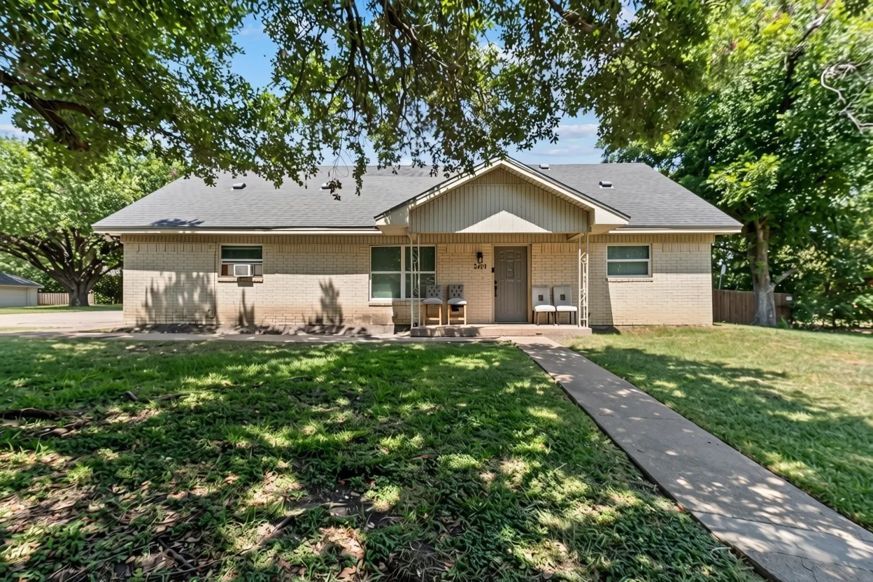 Single Family Residence For Sale in Mc Lennan County , 3409 Kenwood Street, Waco, Texas 76706, 4 Bedroom, 2 Bathroom, 2 Garage spaces, 1,825 Sqft, built in 1973, mls#21347601, Real Estate Agent in Waco, Homes For Sale in Mc Lennan county, Homes For Sale in Waco, Realtor in Waco Texas, Real Estate Brokerage Independent Realty Texas, Luminita Cordes Realtor