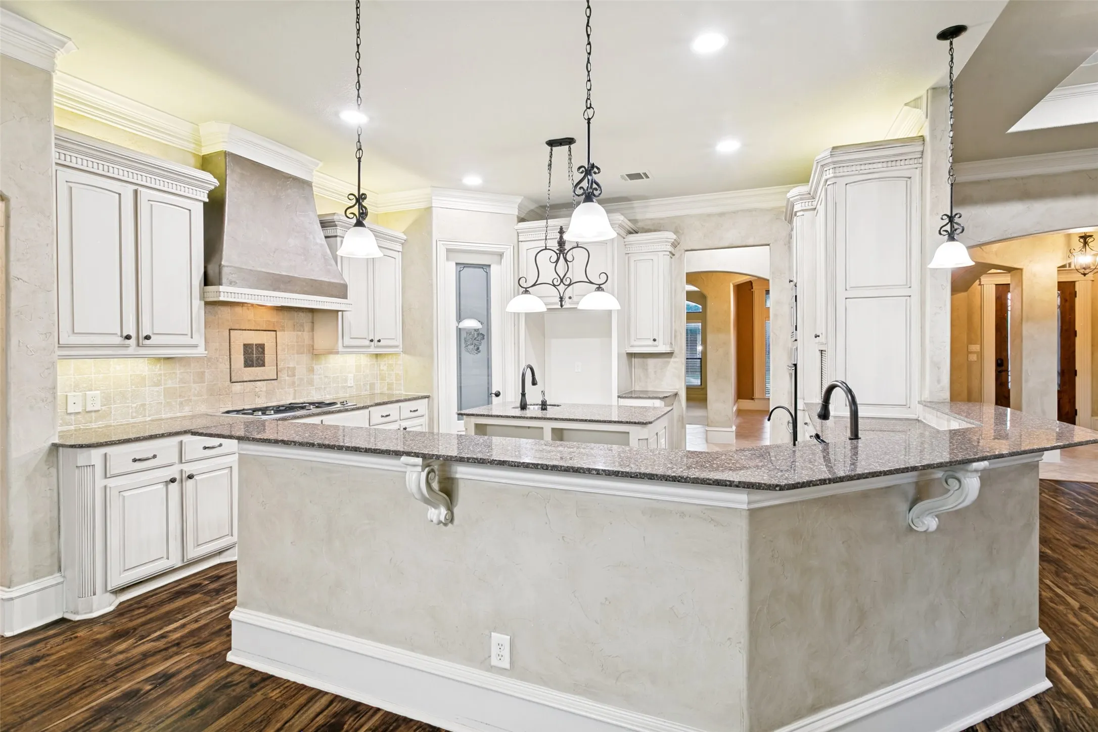 Single Family Residence For Sale in Tarrant County , 5605 Reatta Place, Colleyville, Texas 76034, 4 Bedroom, 4 Bathroom, 3 Garage spaces, 4,199 Sqft, built in 2007, mls#21347214, Real Estate Agent in Colleyville, Homes For Sale in Tarrant county, Homes For Sale in Colleyville, Realtor in Colleyville Texas, Real Estate Brokerage Independent Realty Texas, Luminita Cordes Realtor