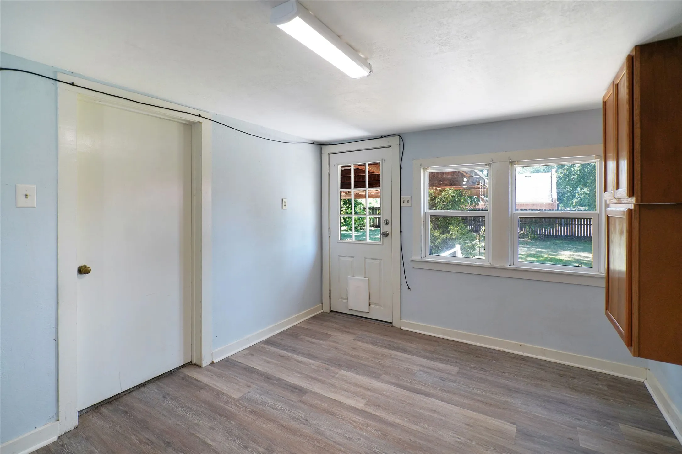 Single Family Residence For Sale in Wood County , 401 S Mill Street, Winnsboro, Texas 75494, 4 Bedroom, 2 Bathroom, Garage spaces, 2,552 Sqft, built in 1950, mls#21347617, Real Estate Agent in Winnsboro, Homes For Sale in Wood county, Homes For Sale in Winnsboro, Realtor in Winnsboro Texas, Real Estate Brokerage Independent Realty Texas, Luminita Cordes Realtor