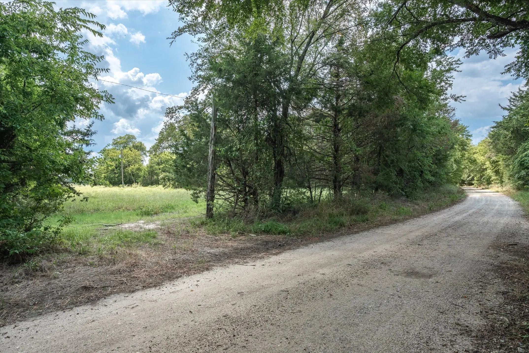 Unimproved Land For Sale in Van Zandt County , TBD VZ CR 3812, Wills Point, Texas 75169, 0, 0, Garage spaces, 0 Sqft, built in 0, mls#21344908, Real Estate Agent in Wills Point, Homes For Sale in Van Zandt county, Homes For Sale in Wills Point, Realtor in Wills Point Texas, Real Estate Brokerage Independent Realty Texas, Luminita Cordes Realtor