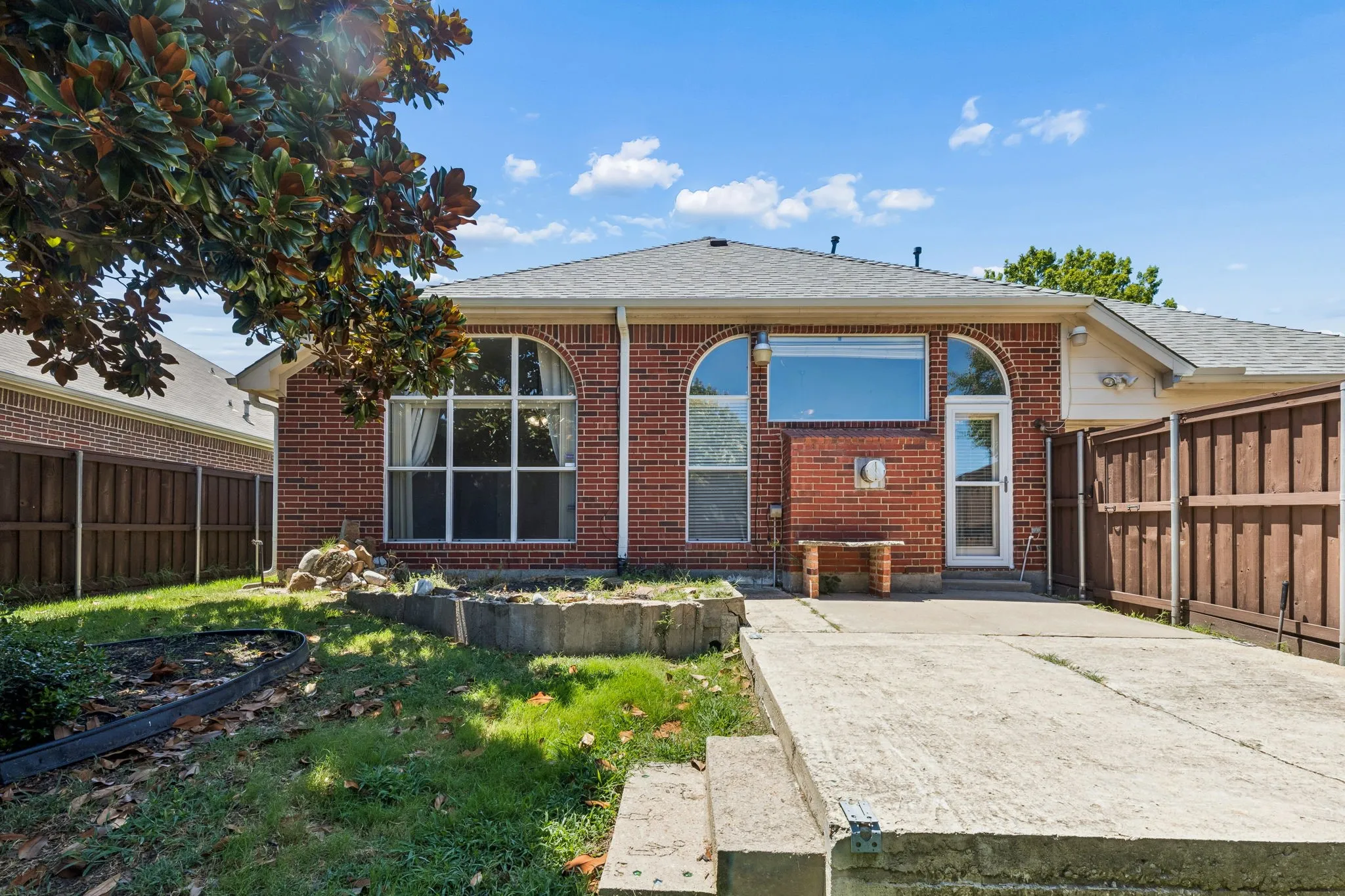 Single Family Residence For Rent in Collin County , 3313 Heatherbrook Drive, Plano, Texas 75074, 4 Bedroom, 2 Bathroom, 2 Garage spaces, 2,543 Sqft, built in 1999, mls#21345880, Real Estate Agent in Plano, Homes For Rent in Collin county, Homes For Rent in Plano, Realtor in Plano Texas, Real Estate Brokerage Independent Realty Texas, Luminita Cordes Realtor