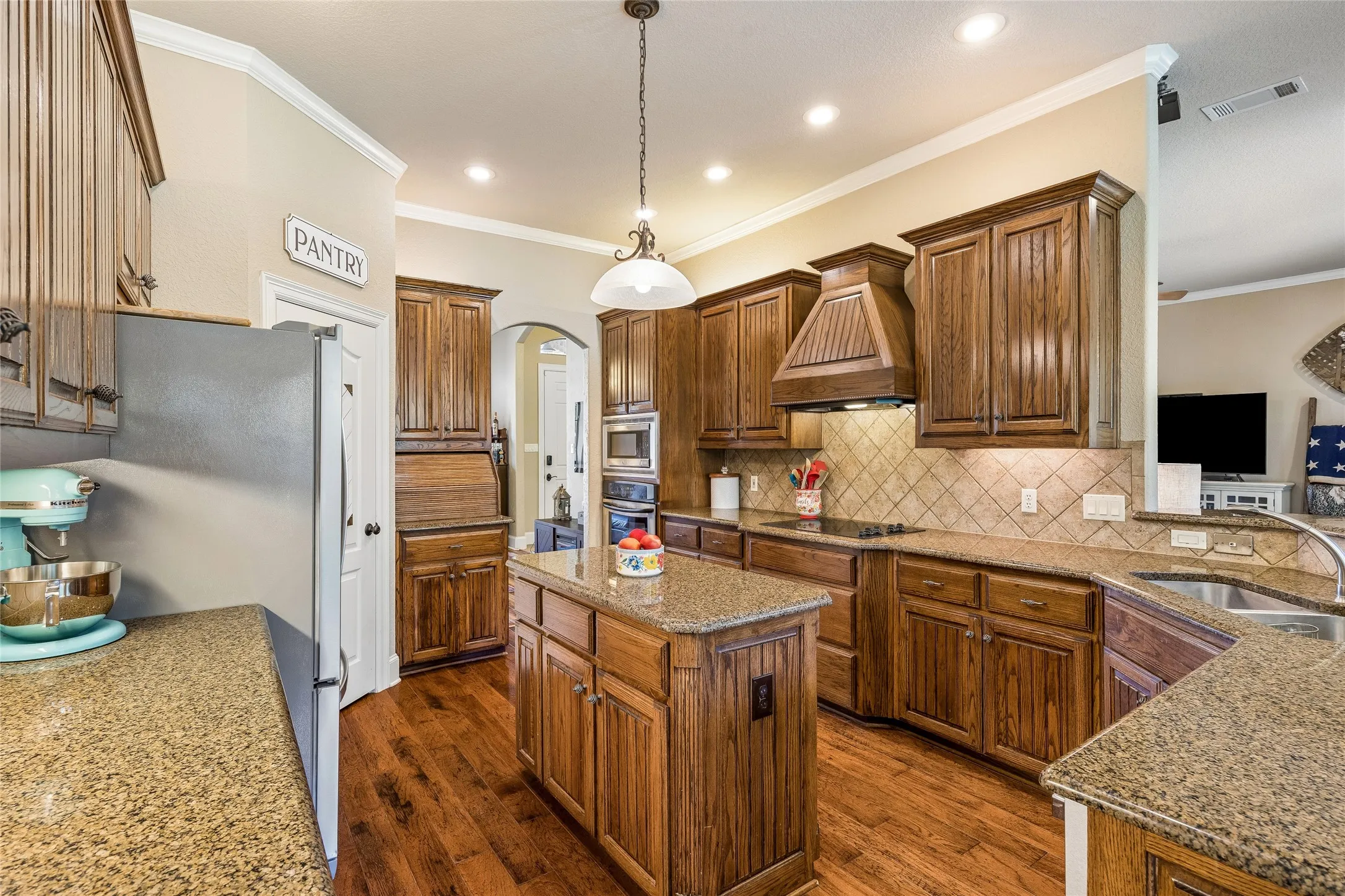 Single Family Residence For Sale in Ellis County , 1720 Ashington Place, Midlothian, Texas 76065, 4 Bedroom, 3 Bathroom, 2 Garage spaces, 2,442 Sqft, built in 2004, mls#21346763, Real Estate Agent in Midlothian, Homes For Sale in Ellis county, Homes For Sale in Midlothian, Realtor in Midlothian Texas, Real Estate Brokerage Independent Realty Texas, Luminita Cordes Realtor