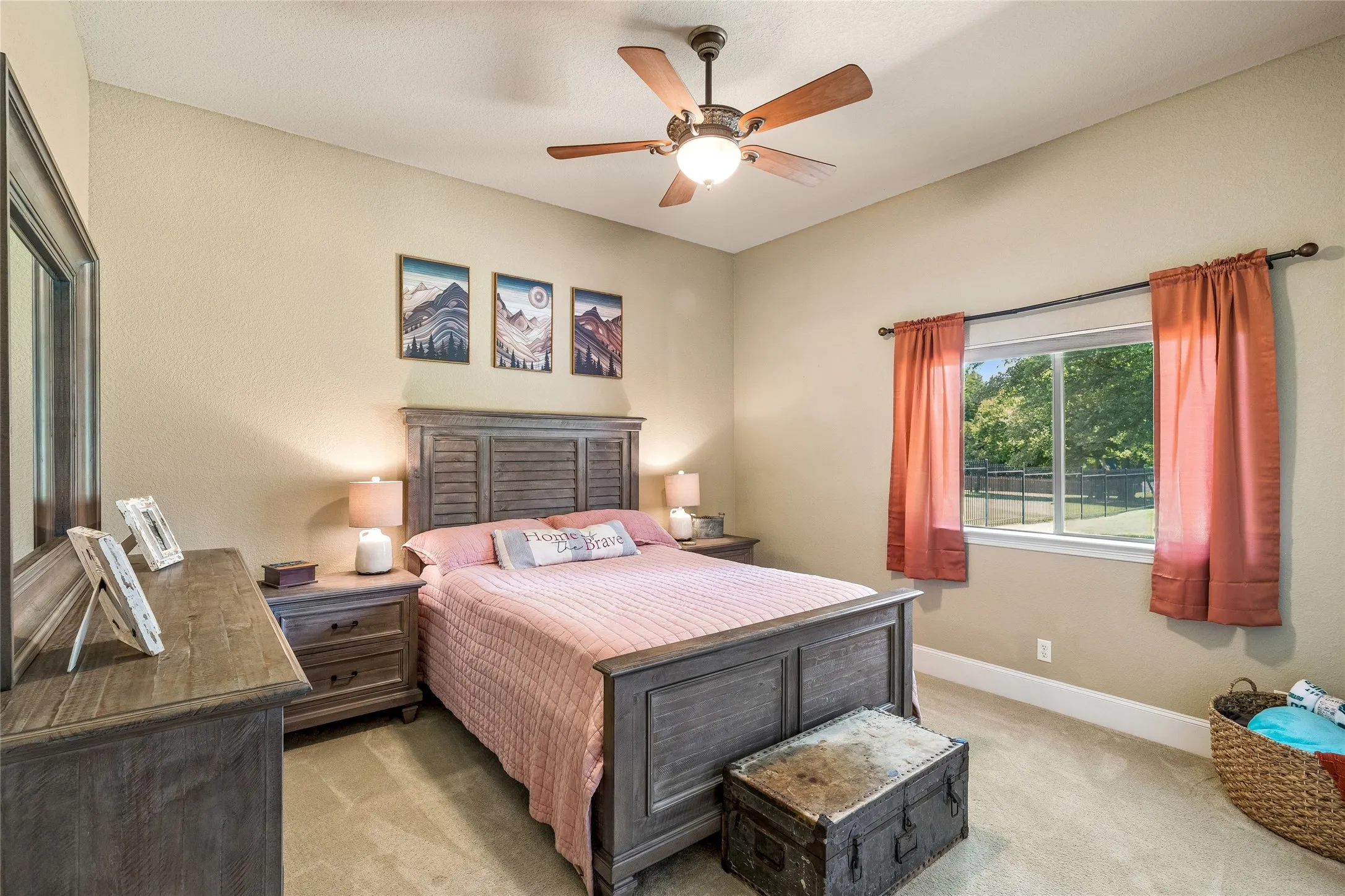 Single Family Residence For Sale in Ellis County , 1720 Ashington Place, Midlothian, Texas 76065, 4 Bedroom, 3 Bathroom, 2 Garage spaces, 2,442 Sqft, built in 2004, mls#21346763, Real Estate Agent in Midlothian, Homes For Sale in Ellis county, Homes For Sale in Midlothian, Realtor in Midlothian Texas, Real Estate Brokerage Independent Realty Texas, Luminita Cordes Realtor