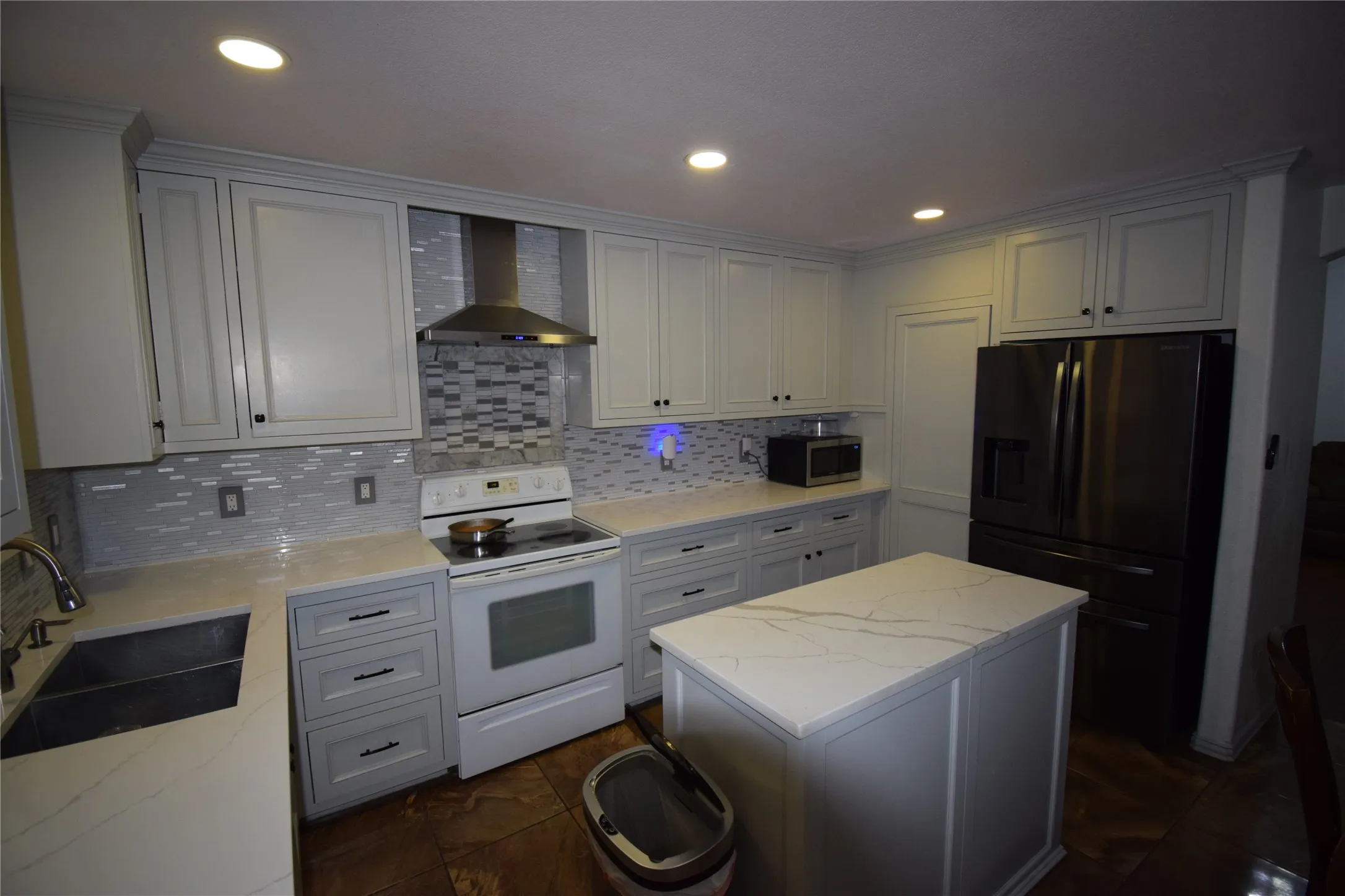 Single Family Residence For Sale in Dallas County , 8516 Torreon Court, Dallas, Texas 75217, 4 Bedrooms, 2 Bathrooms, 2 Garage spaces, 1,508 Sqft, built in 2004, Price $290,000, mls#21347369, Real Estate Agent in Dallas, Homes For Sale in Dallas county, Homes For Sale in Dallas, Realtor in Dallas Texas, Real Estate Brokerage Independent Realty Texas, Luminita Cordes Realtor