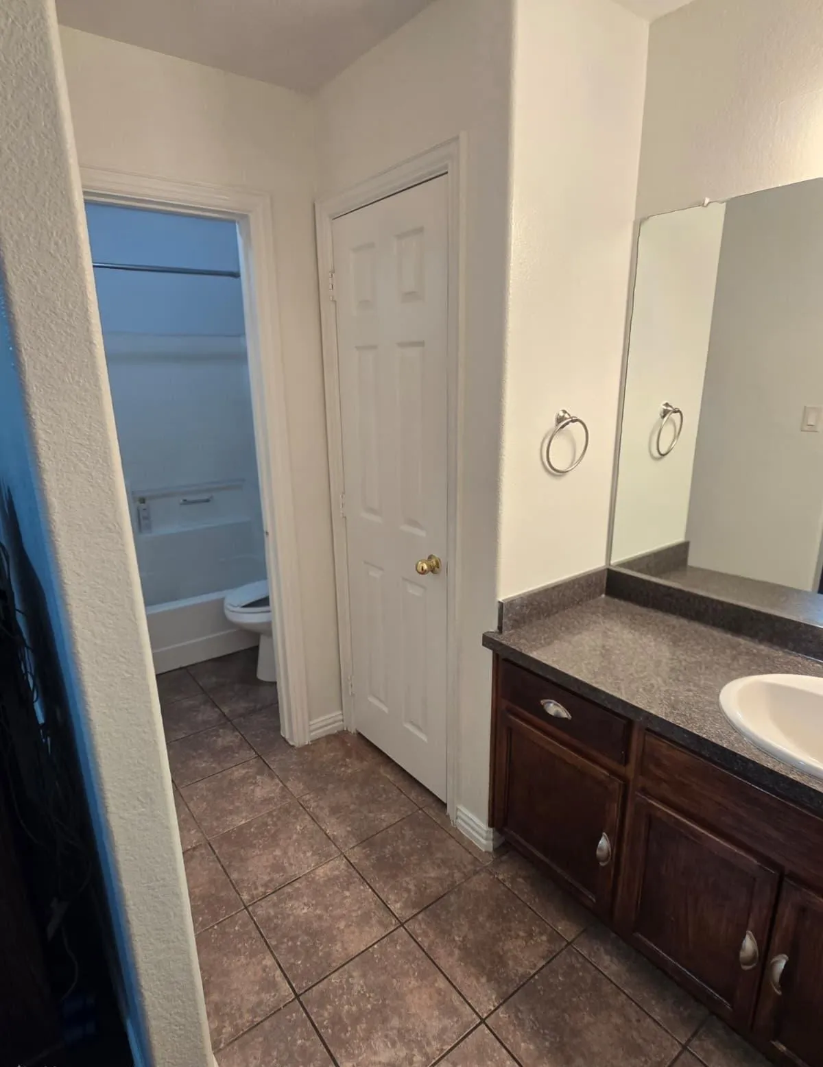 Single Family Residence For Sale in Dallas County , 8516 Torreon Court, Dallas, Texas 75217, 4 Bedrooms, 2 Bathrooms, 2 Garage spaces, 1,508 Sqft, built in 2004, Price $290,000, mls#21347369, Real Estate Agent in Dallas, Homes For Sale in Dallas county, Homes For Sale in Dallas, Realtor in Dallas Texas, Real Estate Brokerage Independent Realty Texas, Luminita Cordes Realtor