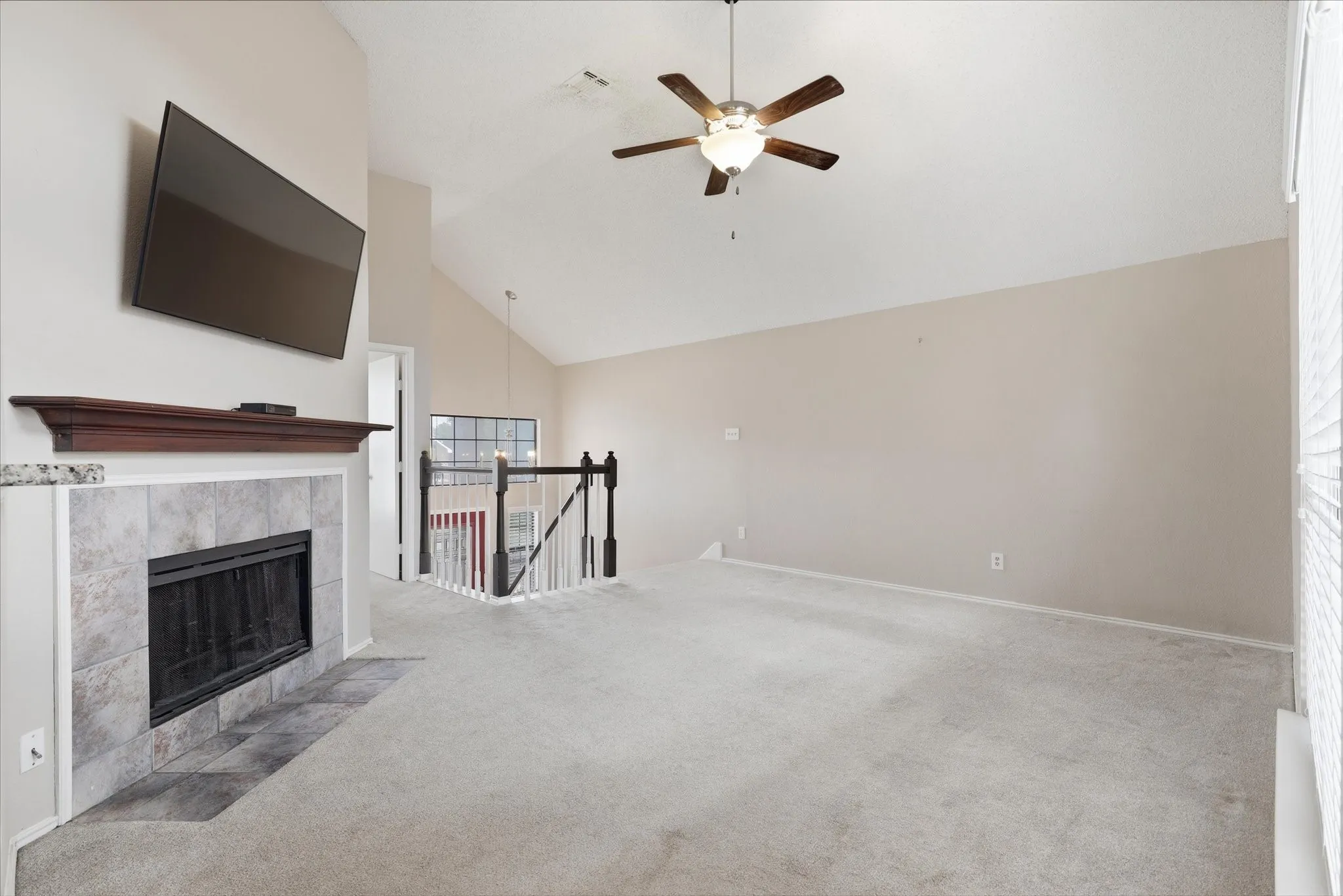 Single Family Residence For Sale in Denton County , 1806 Cactus Circle, Lewisville, Texas 75077, 3 Bedroom, 2 Bathroom, 2 Garage spaces, 1,566 Sqft, built in 1987, mls#21346487, Real Estate Agent in Lewisville, Homes For Sale in Denton county, Homes For Sale in Lewisville, Realtor in Lewisville Texas, Real Estate Brokerage Independent Realty Texas, Luminita Cordes Realtor