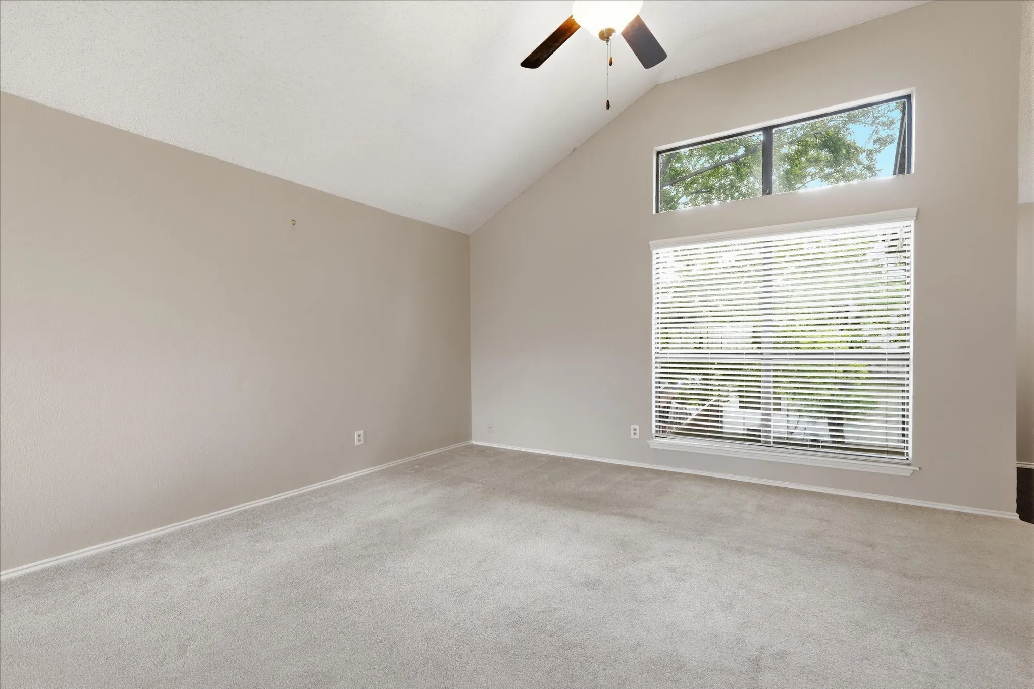 Single Family Residence For Sale in Denton County , 1806 Cactus Circle, Lewisville, Texas 75077, 3 Bedroom, 2 Bathroom, 2 Garage spaces, 1,566 Sqft, built in 1987, mls#21346487, Real Estate Agent in Lewisville, Homes For Sale in Denton county, Homes For Sale in Lewisville, Realtor in Lewisville Texas, Real Estate Brokerage Independent Realty Texas, Luminita Cordes Realtor
