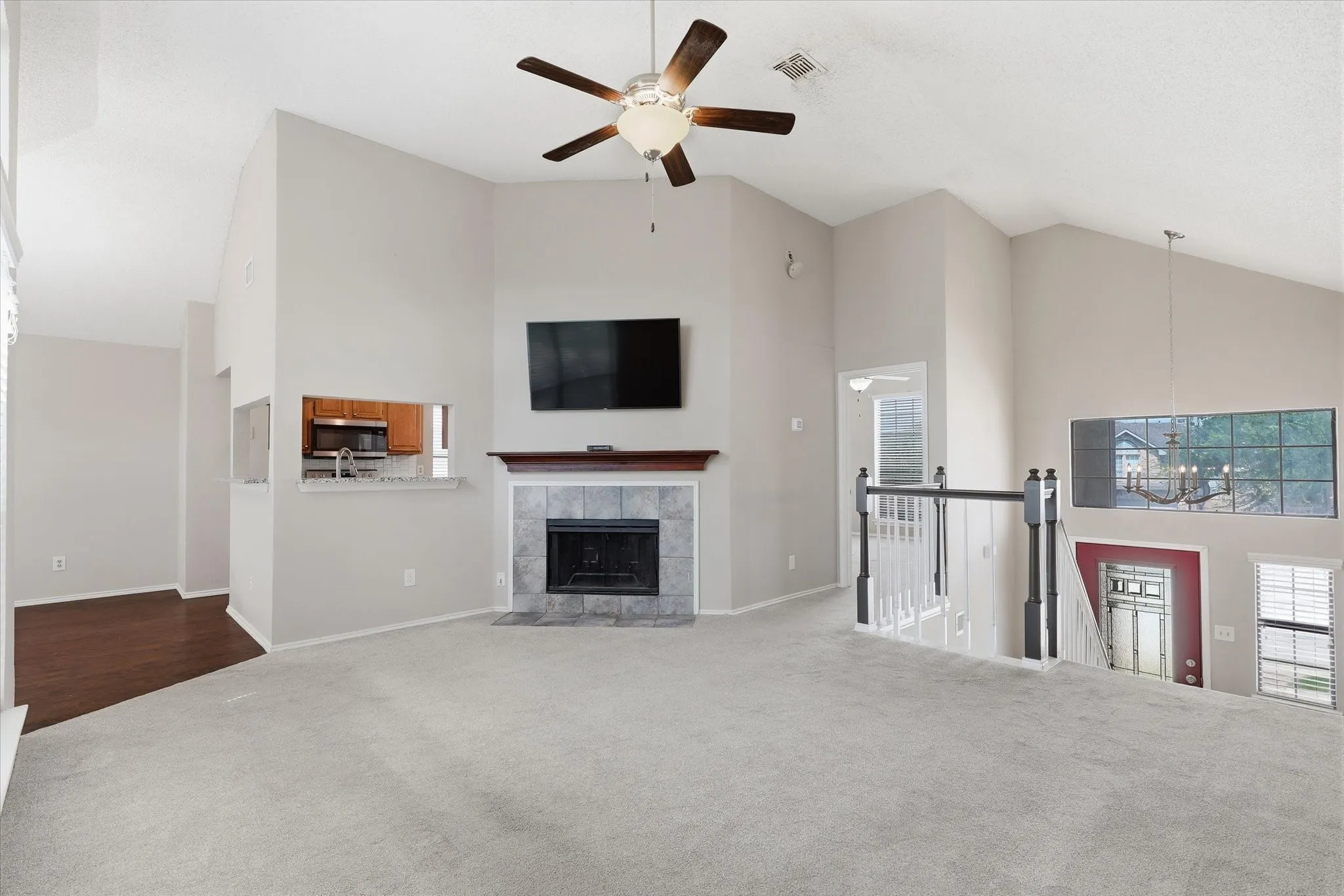 Single Family Residence For Sale in Denton County , 1806 Cactus Circle, Lewisville, Texas 75077, 3 Bedroom, 2 Bathroom, 2 Garage spaces, 1,566 Sqft, built in 1987, mls#21346487, Real Estate Agent in Lewisville, Homes For Sale in Denton county, Homes For Sale in Lewisville, Realtor in Lewisville Texas, Real Estate Brokerage Independent Realty Texas, Luminita Cordes Realtor