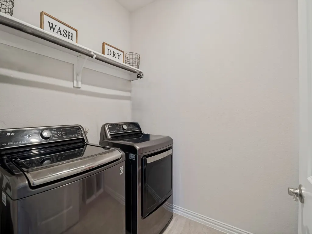 Single Family Residence For Sale in Kaufman County , 1118 Spectra Drive, Forney, Texas 75126, 4 Bedroom, 3 Bathroom, 2 Garage spaces, 2,680 Sqft, built in 2022, Price $375,000, mls#21347434, Real Estate Agent in Forney, Homes For Sale in Kaufman county, Homes For Sale in Forney, Realtor in Forney Texas, Real Estate Brokerage Independent Realty Texas, Luminita Cordes Realtor