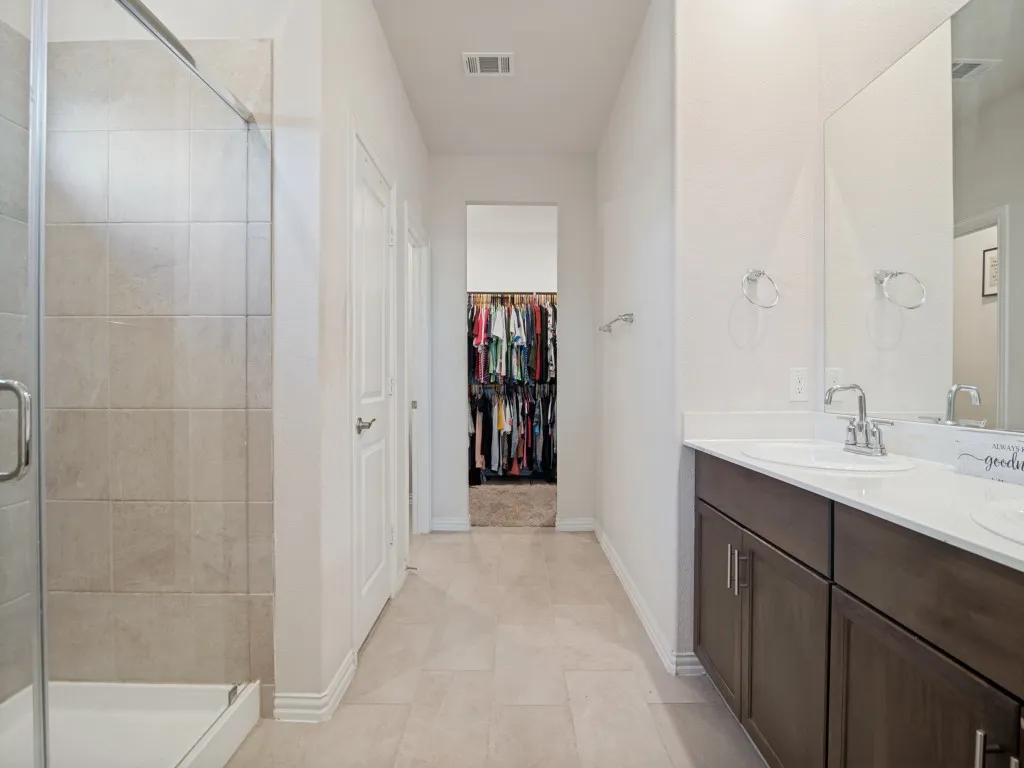 Single Family Residence For Sale in Kaufman County , 1118 Spectra Drive, Forney, Texas 75126, 4 Bedroom, 3 Bathroom, 2 Garage spaces, 2,680 Sqft, built in 2022, Price $375,000, mls#21347434, Real Estate Agent in Forney, Homes For Sale in Kaufman county, Homes For Sale in Forney, Realtor in Forney Texas, Real Estate Brokerage Independent Realty Texas, Luminita Cordes Realtor