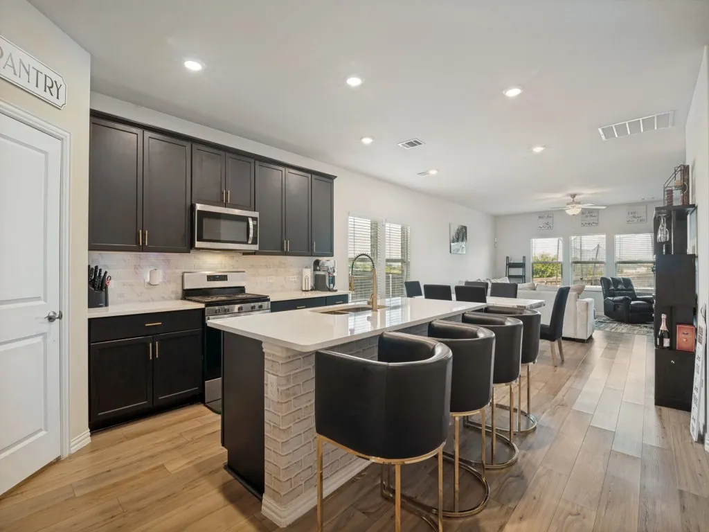 Single Family Residence For Sale in Kaufman County , 1118 Spectra Drive, Forney, Texas 75126, 4 Bedroom, 3 Bathroom, 2 Garage spaces, 2,680 Sqft, built in 2022, Price $375,000, mls#21347434, Real Estate Agent in Forney, Homes For Sale in Kaufman county, Homes For Sale in Forney, Realtor in Forney Texas, Real Estate Brokerage Independent Realty Texas, Luminita Cordes Realtor