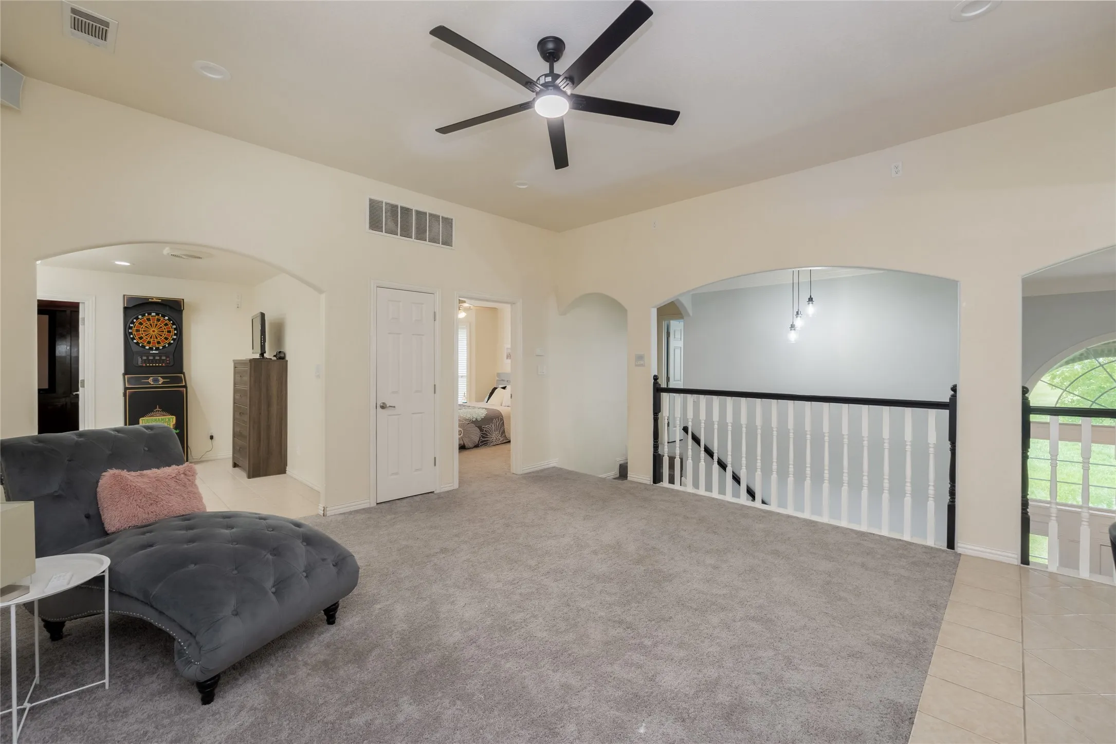 Single Family Residence For Sale in Ellis County , 135 Kirkpatrick Road, Ennis, Texas 75119, 3 Bedroom, 4 Bathroom, 6 Garage spaces, 3,482 Sqft, built in 2004, mls#21332011, Real Estate Agent in Ennis, Homes For Sale in Ellis county, Homes For Sale in Ennis, Realtor in Ennis Texas, Real Estate Brokerage Independent Realty Texas, Luminita Cordes Realtor