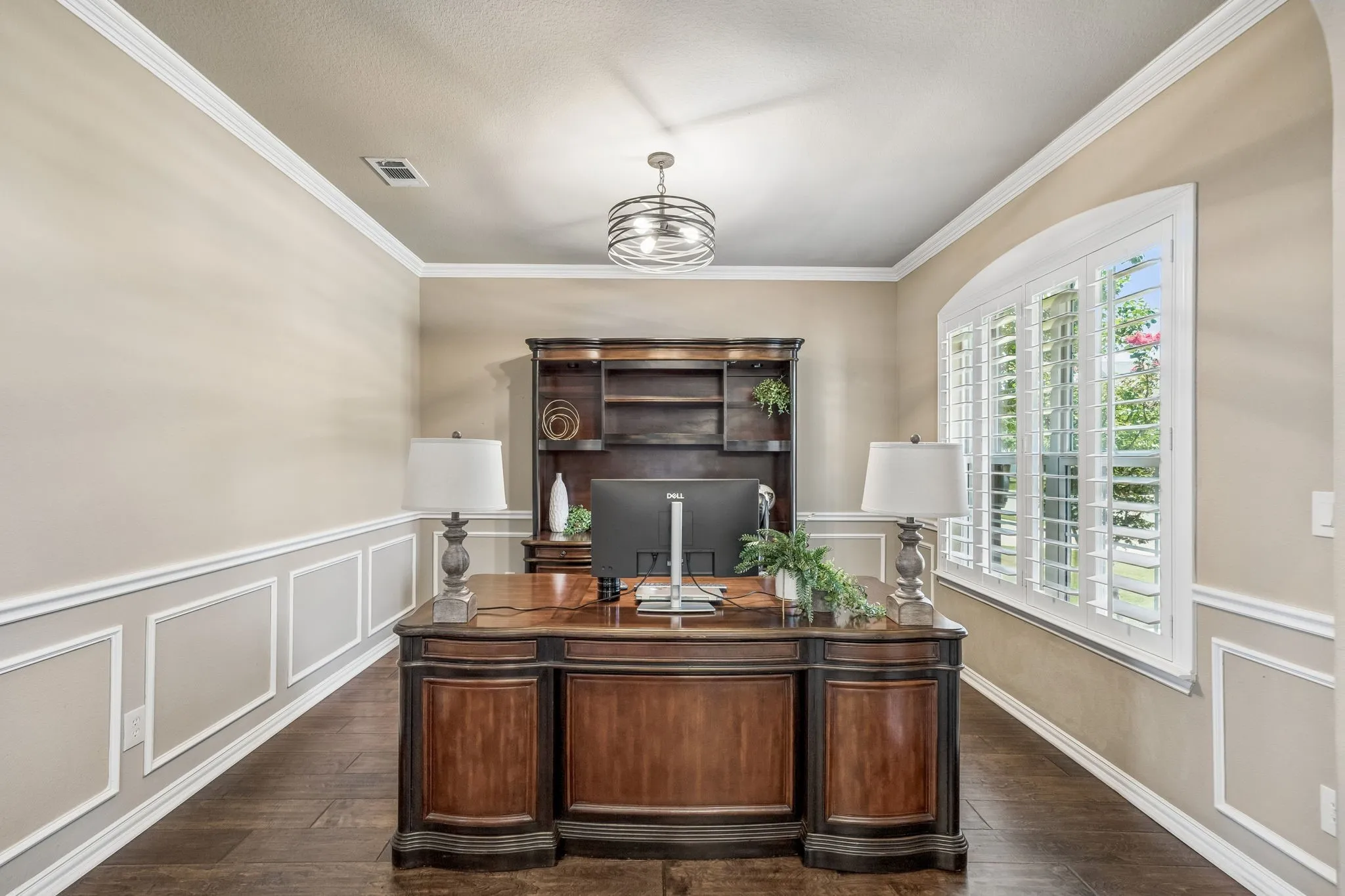 Single Family Residence For Sale in Denton County , 2261 Hideaway Pointe Drive, Little Elm, Texas 75068, 5 Bedroom, 3 Bathroom, 3 Garage spaces, 3,575 Sqft, built in 2010, mls#21345692, Real Estate Agent in Little Elm, Homes For Sale in Denton county, Homes For Sale in Little Elm, Realtor in Little Elm Texas, Real Estate Brokerage Independent Realty Texas, Luminita Cordes Realtor