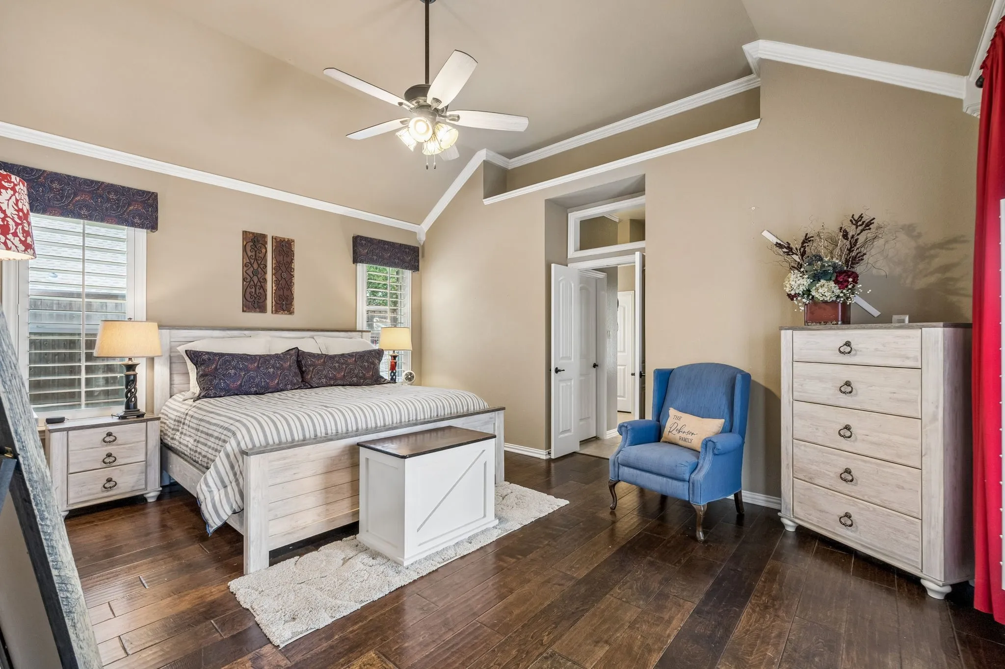 Single Family Residence For Sale in Denton County , 2261 Hideaway Pointe Drive, Little Elm, Texas 75068, 5 Bedroom, 3 Bathroom, 3 Garage spaces, 3,575 Sqft, built in 2010, mls#21345692, Real Estate Agent in Little Elm, Homes For Sale in Denton county, Homes For Sale in Little Elm, Realtor in Little Elm Texas, Real Estate Brokerage Independent Realty Texas, Luminita Cordes Realtor