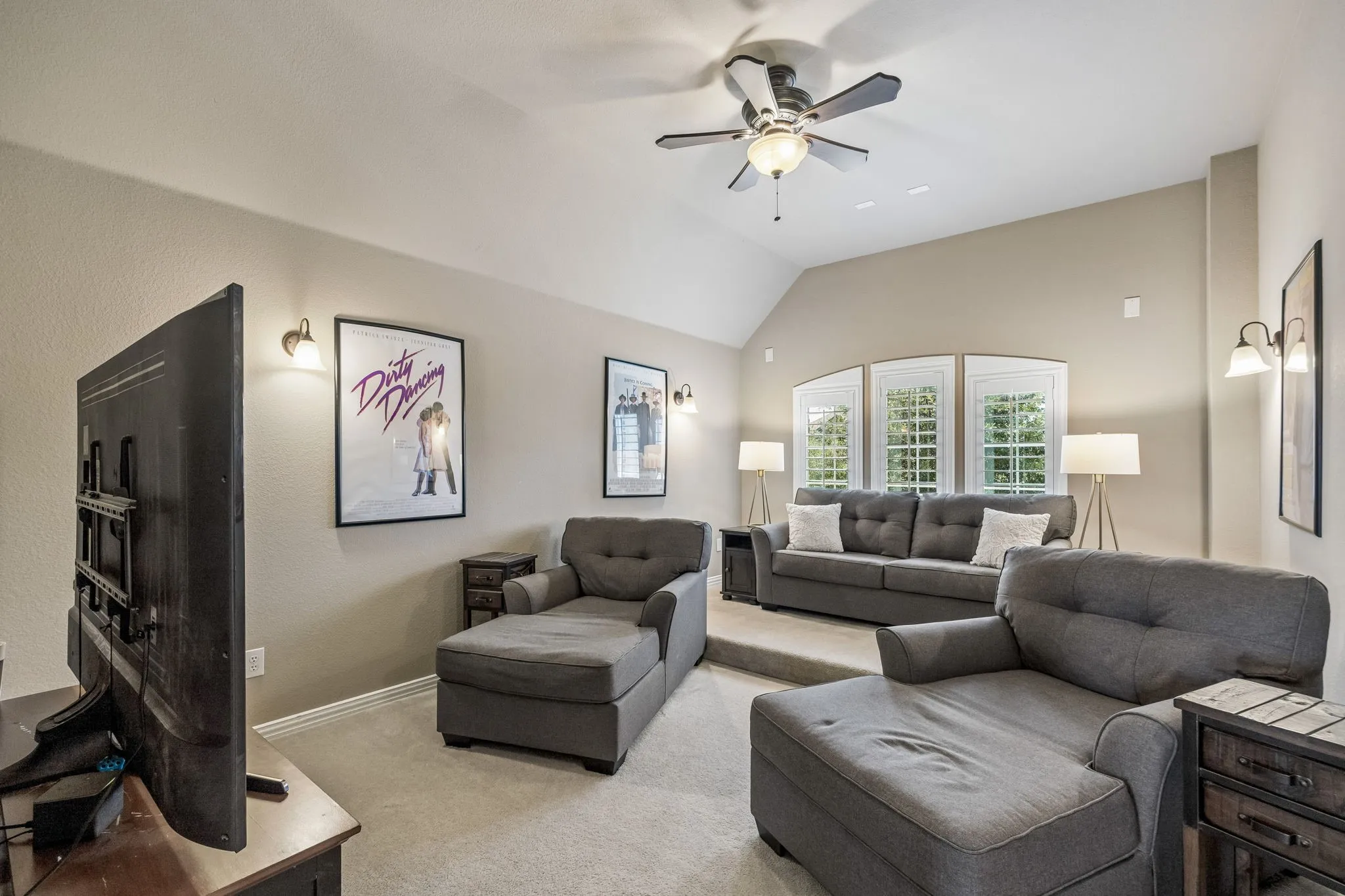 Single Family Residence For Sale in Denton County , 2261 Hideaway Pointe Drive, Little Elm, Texas 75068, 5 Bedroom, 3 Bathroom, 3 Garage spaces, 3,575 Sqft, built in 2010, mls#21345692, Real Estate Agent in Little Elm, Homes For Sale in Denton county, Homes For Sale in Little Elm, Realtor in Little Elm Texas, Real Estate Brokerage Independent Realty Texas, Luminita Cordes Realtor