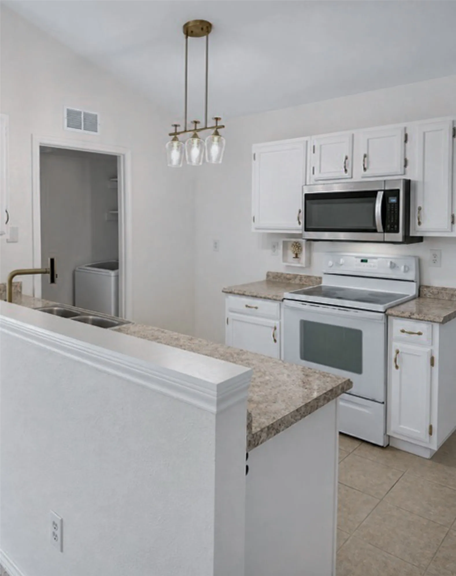 Single Family Residence For Sale in Denton County , 4618 Carr Street, The Colony, Texas 75056, 2 Bedroom, 2 Bathroom, Garage spaces, 1,227 Sqft, built in 1983, Price $239,900, mls#21325755, Real Estate Agent in The Colony, Homes For Sale in Denton county, Homes For Sale in The Colony, Realtor in The Colony Texas, Real Estate Brokerage Independent Realty Texas, Luminita Cordes Realtor