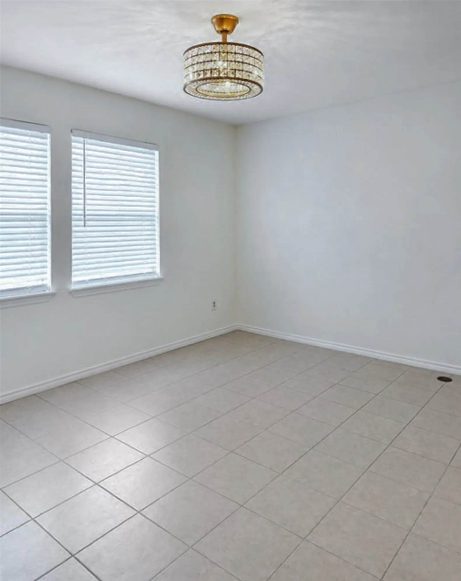 Single Family Residence For Sale in Denton County , 4618 Carr Street, The Colony, Texas 75056, 2 Bedroom, 2 Bathroom, Garage spaces, 1,227 Sqft, built in 1983, Price $239,900, mls#21325755, Real Estate Agent in The Colony, Homes For Sale in Denton county, Homes For Sale in The Colony, Realtor in The Colony Texas, Real Estate Brokerage Independent Realty Texas, Luminita Cordes Realtor