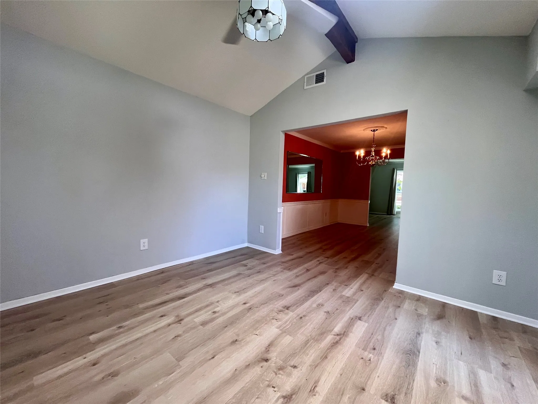 Single Family Residence For Sale in Dallas County , 7410 Boisenberry Lane, Dallas, Texas 75249, 4 Bedroom, 3 Bathroom, 2 Garage spaces, 2,435 Sqft, built in 1981, mls#21346924, Real Estate Agent in Dallas, Homes For Sale in Dallas county, Homes For Sale in Dallas, Realtor in Dallas Texas, Real Estate Brokerage Independent Realty Texas, Luminita Cordes Realtor