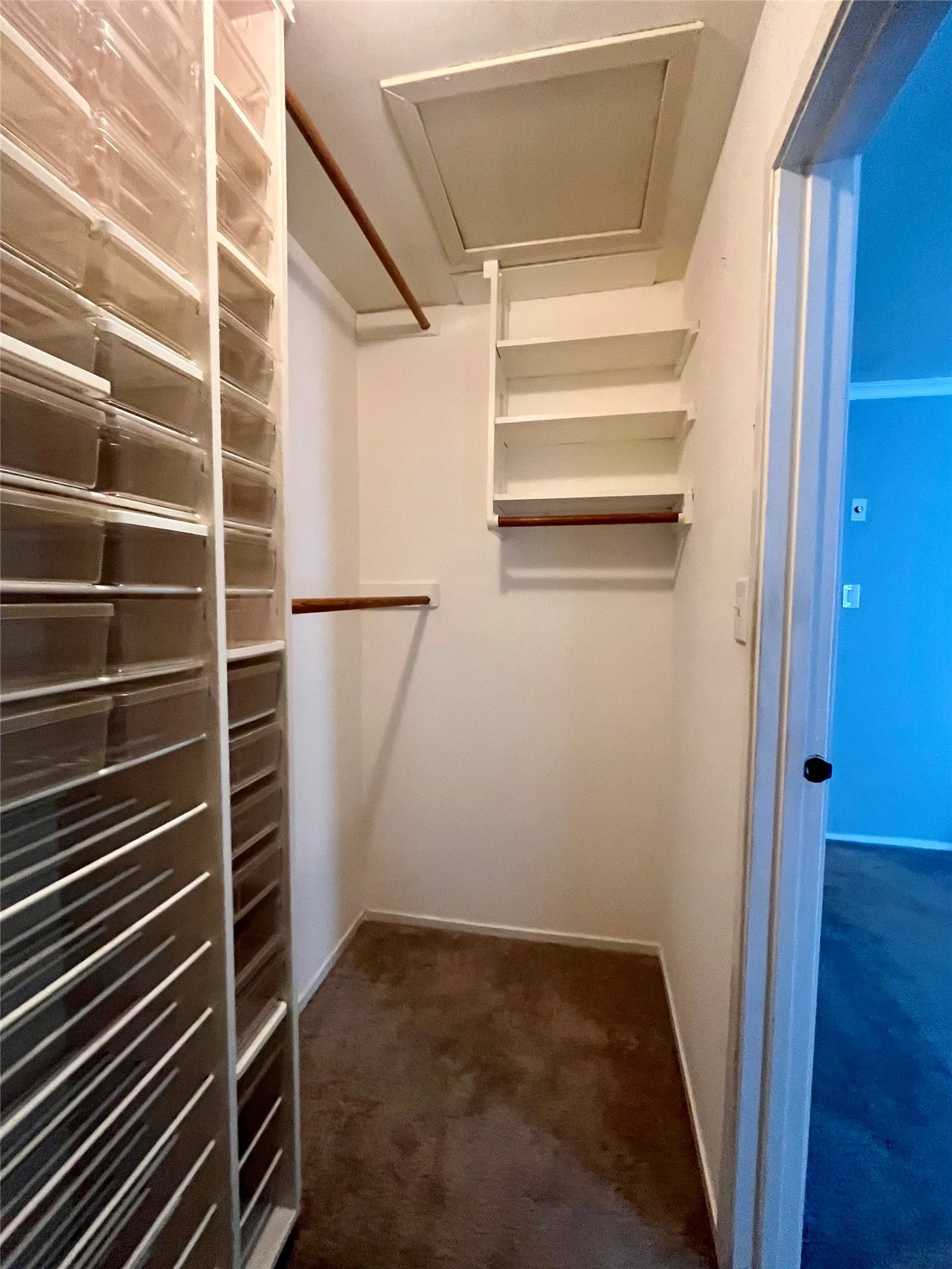 Single Family Residence For Sale in Dallas County , 7410 Boisenberry Lane, Dallas, Texas 75249, 4 Bedroom, 3 Bathroom, 2 Garage spaces, 2,435 Sqft, built in 1981, mls#21346924, Real Estate Agent in Dallas, Homes For Sale in Dallas county, Homes For Sale in Dallas, Realtor in Dallas Texas, Real Estate Brokerage Independent Realty Texas, Luminita Cordes Realtor