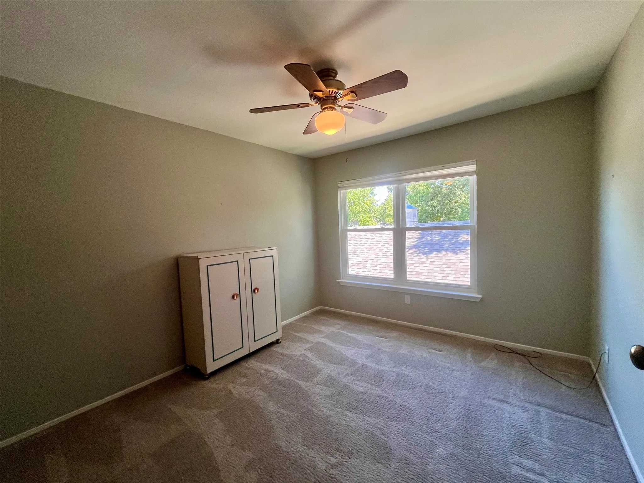 Single Family Residence For Sale in Dallas County , 7410 Boisenberry Lane, Dallas, Texas 75249, 4 Bedroom, 3 Bathroom, 2 Garage spaces, 2,435 Sqft, built in 1981, mls#21346924, Real Estate Agent in Dallas, Homes For Sale in Dallas county, Homes For Sale in Dallas, Realtor in Dallas Texas, Real Estate Brokerage Independent Realty Texas, Luminita Cordes Realtor