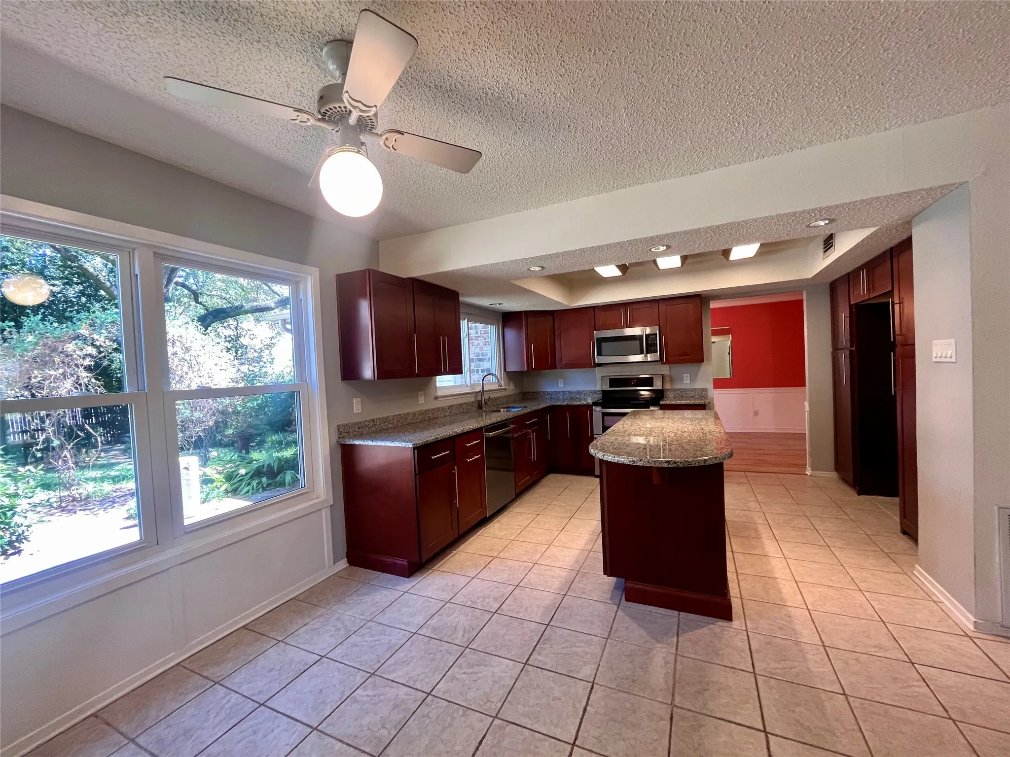 Single Family Residence For Sale in Dallas County , 7410 Boisenberry Lane, Dallas, Texas 75249, 4 Bedroom, 3 Bathroom, 2 Garage spaces, 2,435 Sqft, built in 1981, mls#21346924, Real Estate Agent in Dallas, Homes For Sale in Dallas county, Homes For Sale in Dallas, Realtor in Dallas Texas, Real Estate Brokerage Independent Realty Texas, Luminita Cordes Realtor